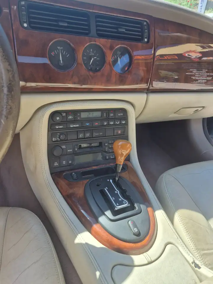 Jaguar XK8 CABRIOLET, foto 12