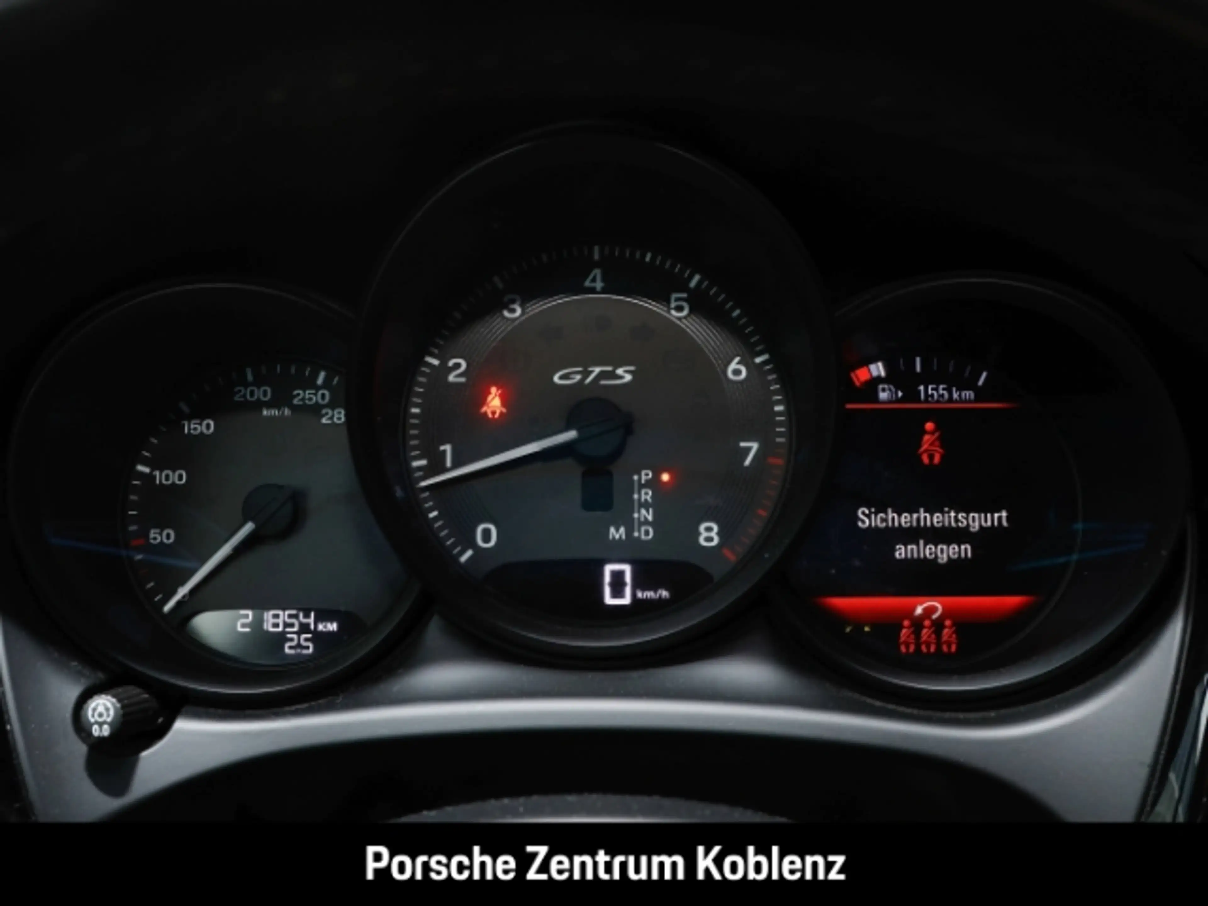 Porsche Macan GTS — photo 14