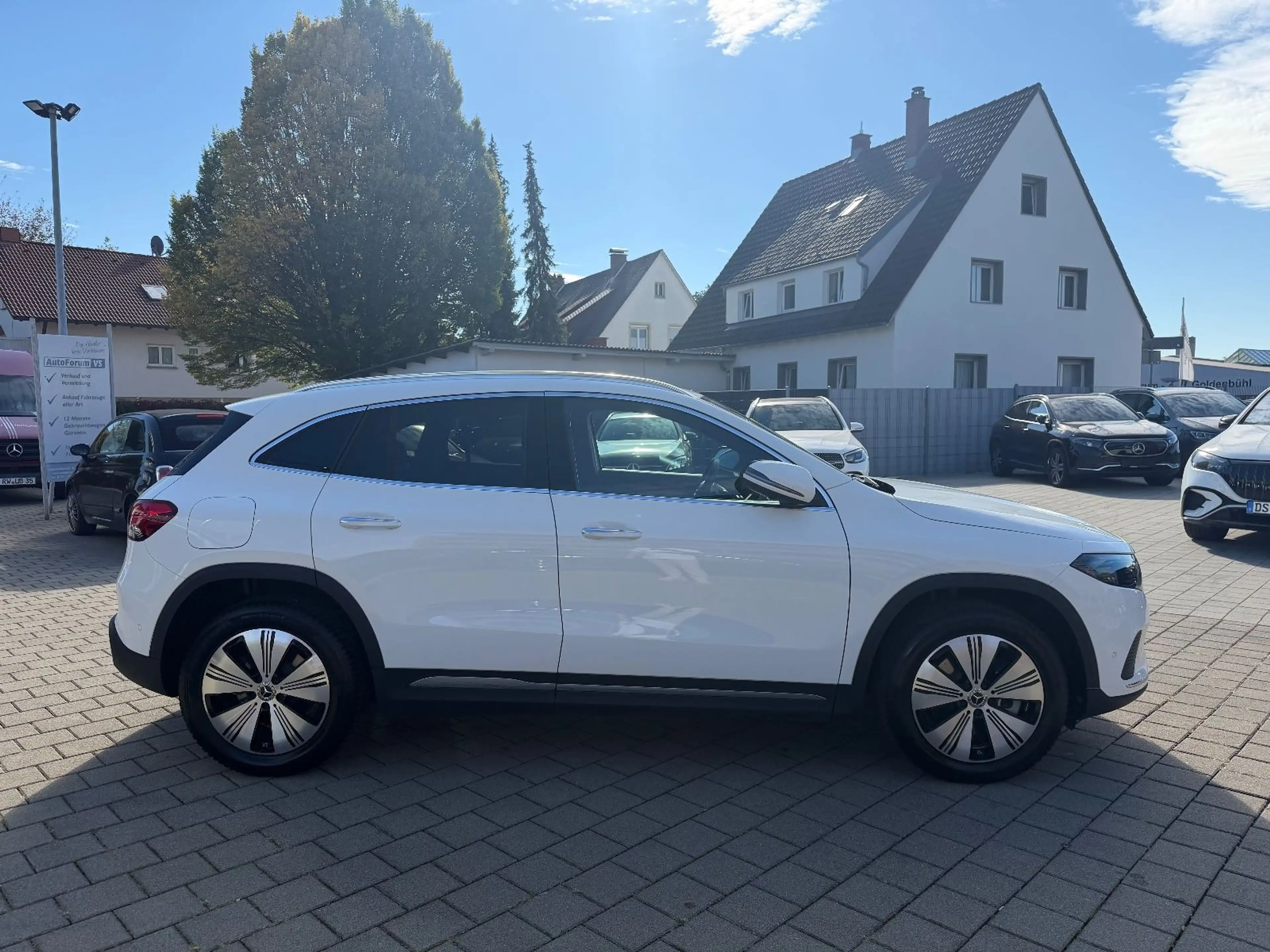 Mercedes-Benz EQA 250 MBUX*Distr*Burmes*Navi*Ambi*360° — photo 4