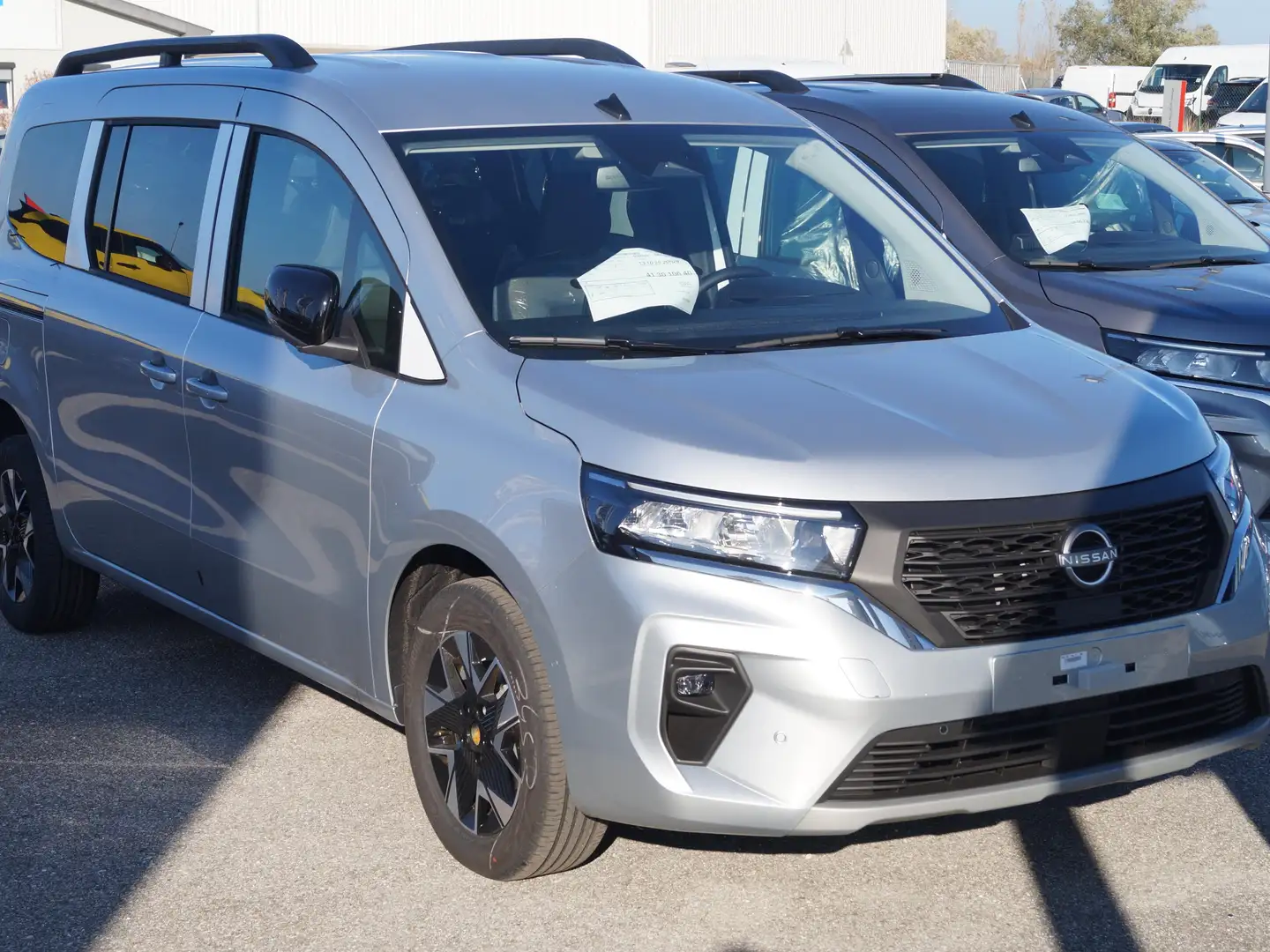 Nissan Townstar L1 Tekna Schwarz - 1