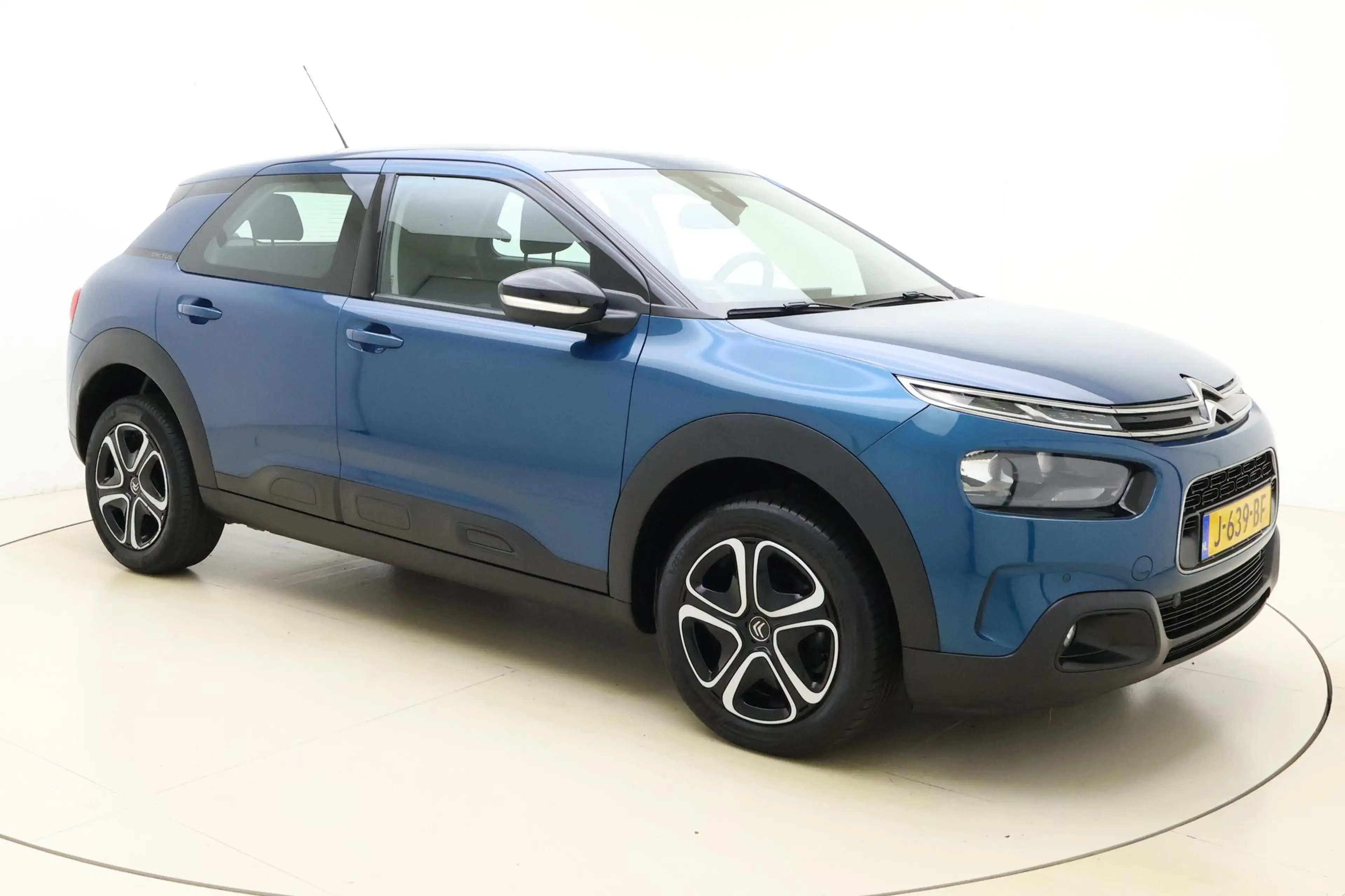 Citroen C4 Cactus 1.2 PureTech 110pk Business | Navigatie | Climate — photo 8