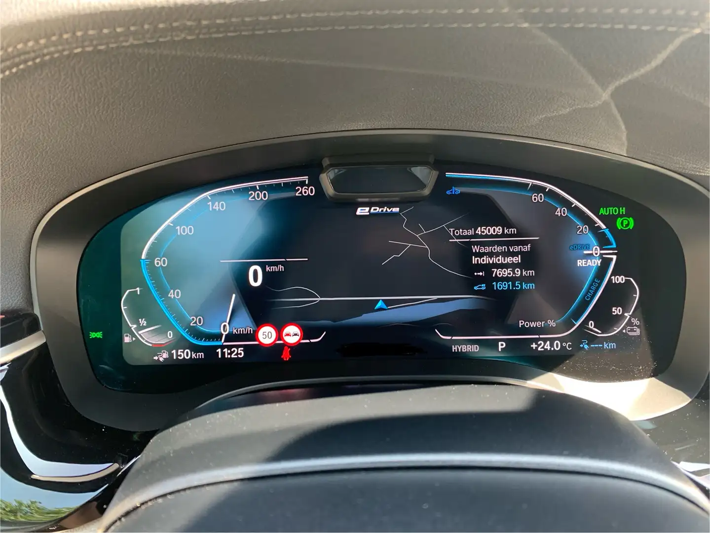 BMW 530 530e xDrive Aut. M Sport Edition Zwart - 1