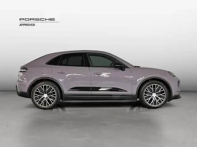 Porsche Macan view 7