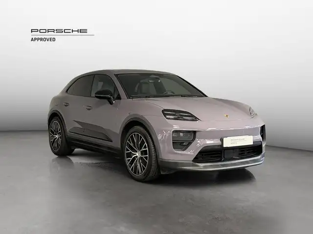 Porsche Macan view 8
