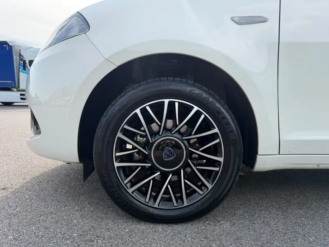 Lancia Ypsilon 2024 — фото 14