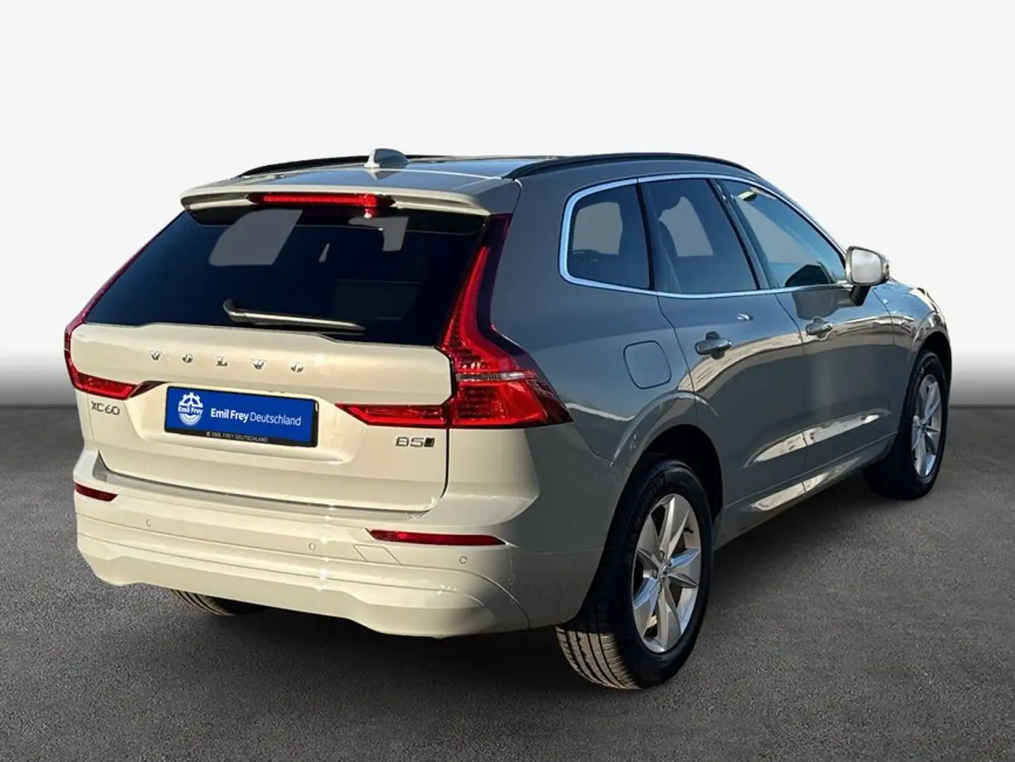 Volvo XC60 XC60 B5 B AWD Core Grau - 2