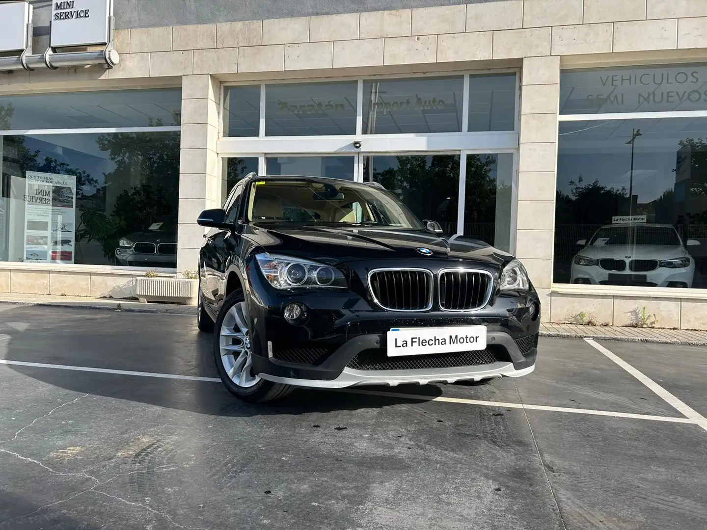 BMW X1 xDrive 18dA - 1