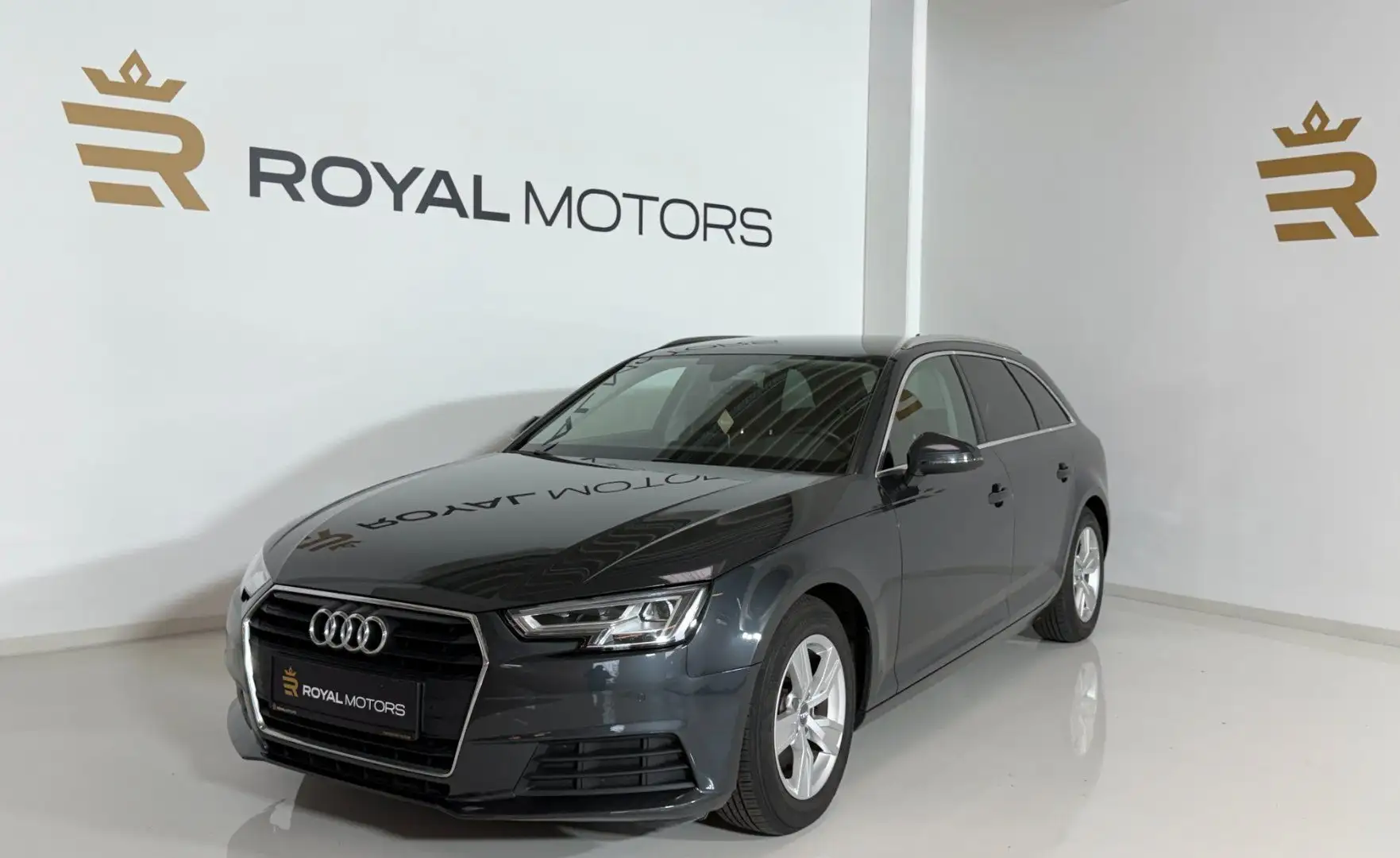 Audi A4 Avant 2.0 TDI S tronic Grau - 1