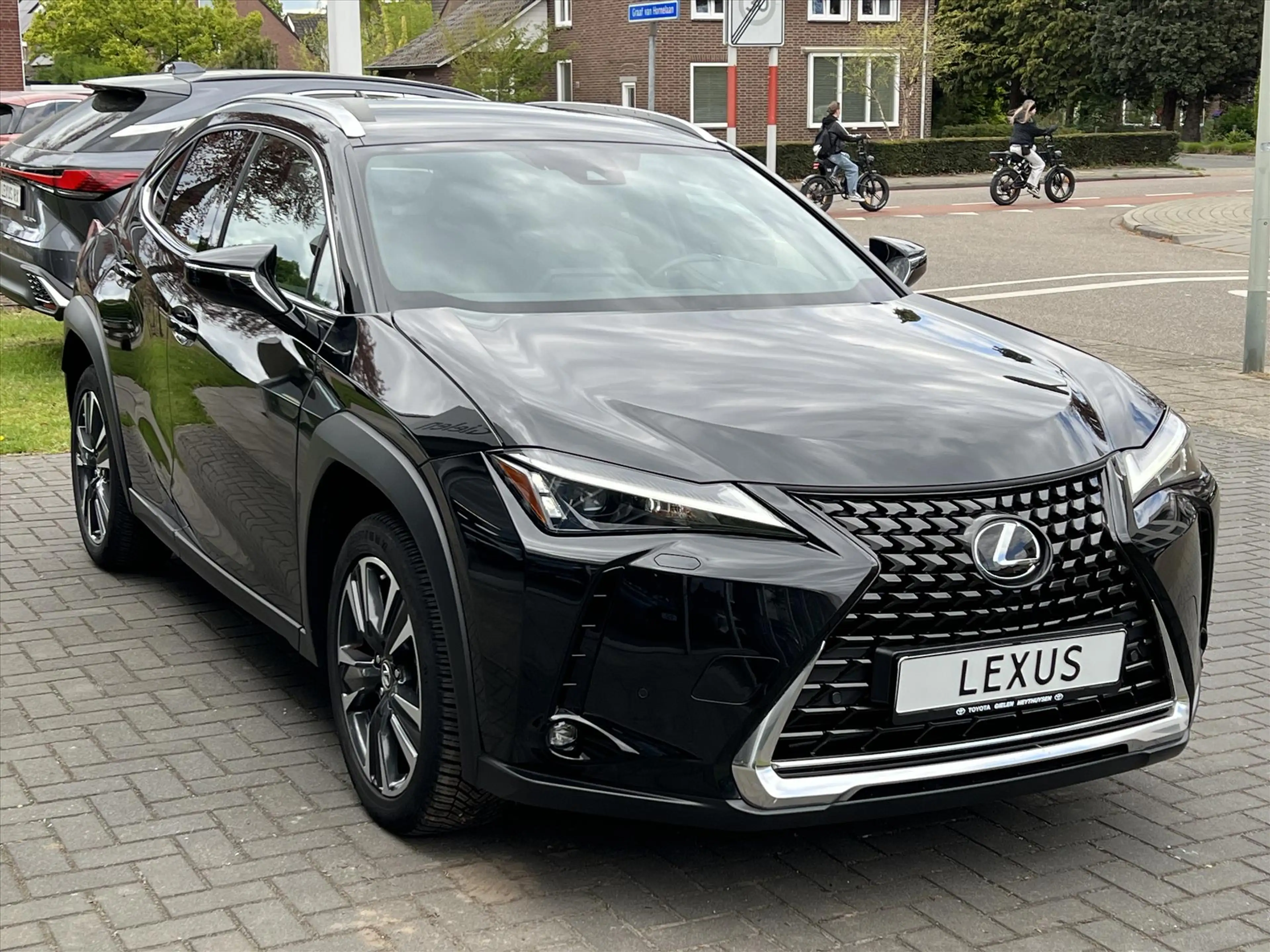 Lexus UX 250h Preference Line | Nieuwe multimedia, 18 inch, Dode — photo 5