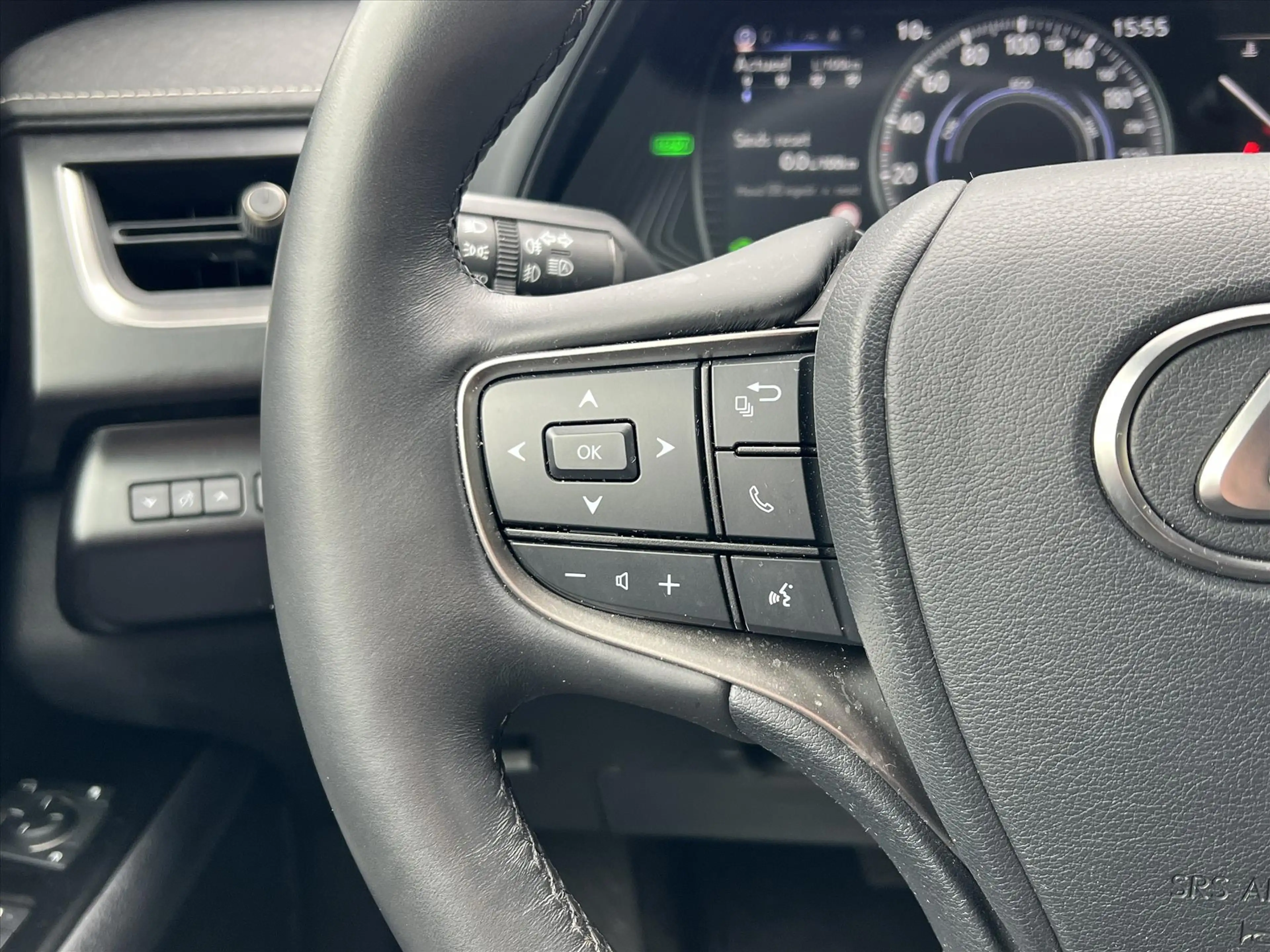 Lexus UX 250h Preference Line | Nieuwe multimedia, 18 inch, Dode — photo 14