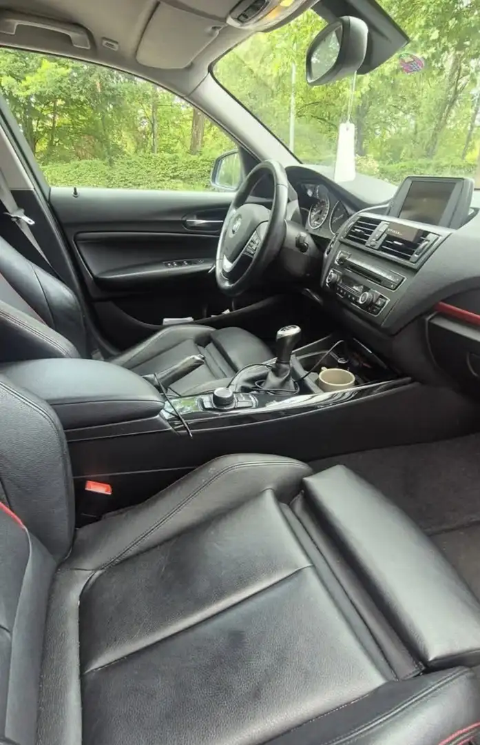 BMW 118 118d Sport Line - 1