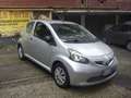 Toyota Aygo Aygo I 2005 3p 1.0 Sol m-mt Srebrny - thumbnail 2
