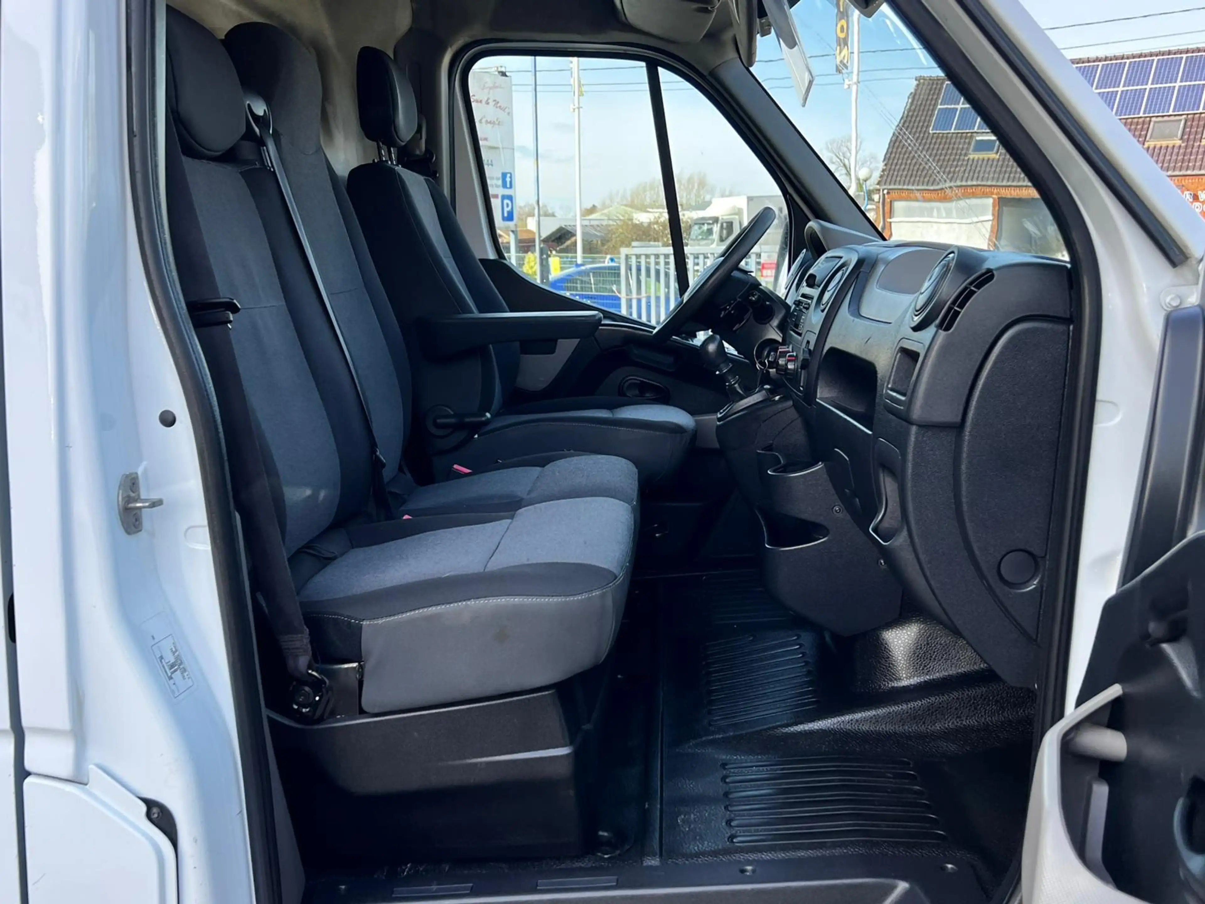 Nissan NV400 2.3 dCi L3H2 TVA-BTW RECUP CLIM CAMERA CRUISE EU6B — photo 9