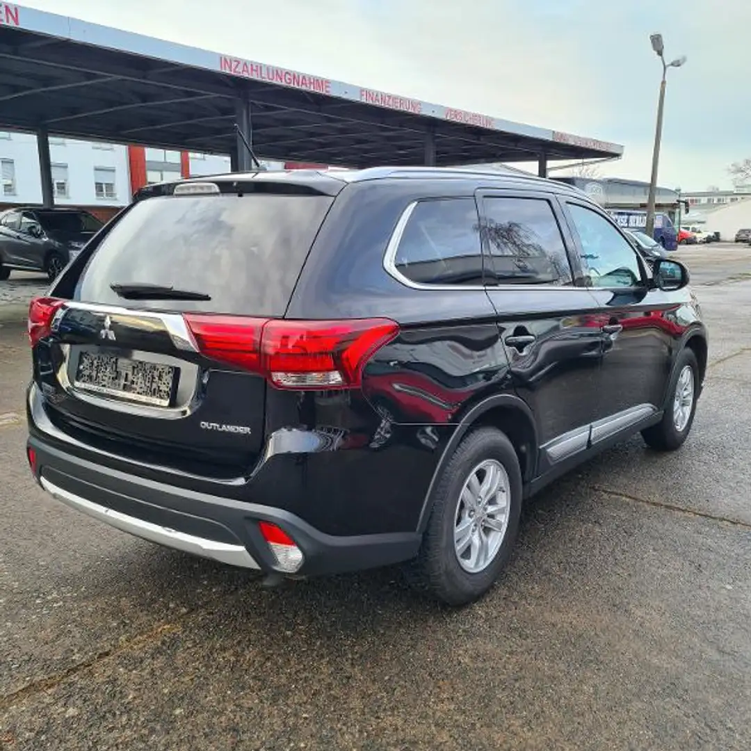 Mitsubishi Outlander SUV-Star 2.0 2WD Schwarz - 2