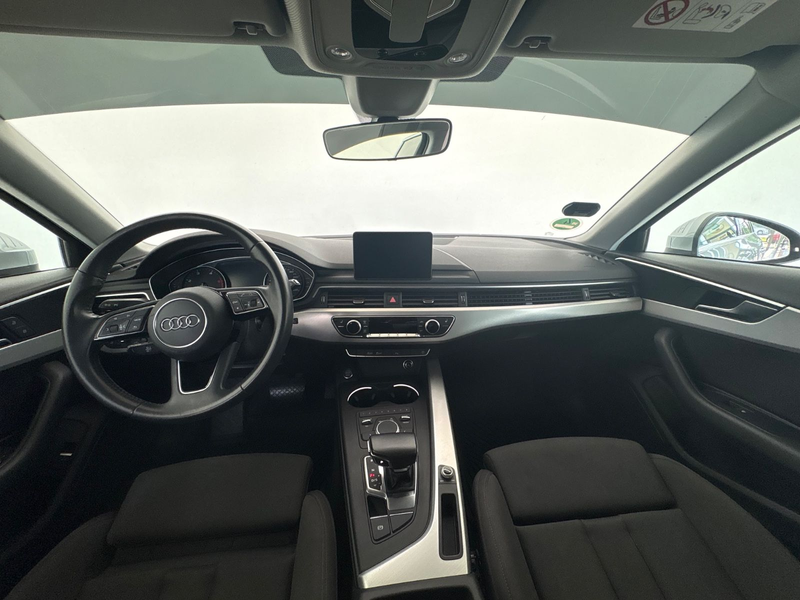 Audi A4 Avant sport ultra PDC SHZ Navi Xenon 8 Fach — photo 12