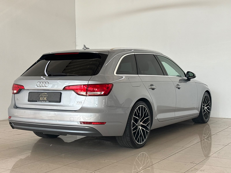 Audi A4 Avant sport ultra PDC SHZ Navi Xenon 8 Fach — photo 6