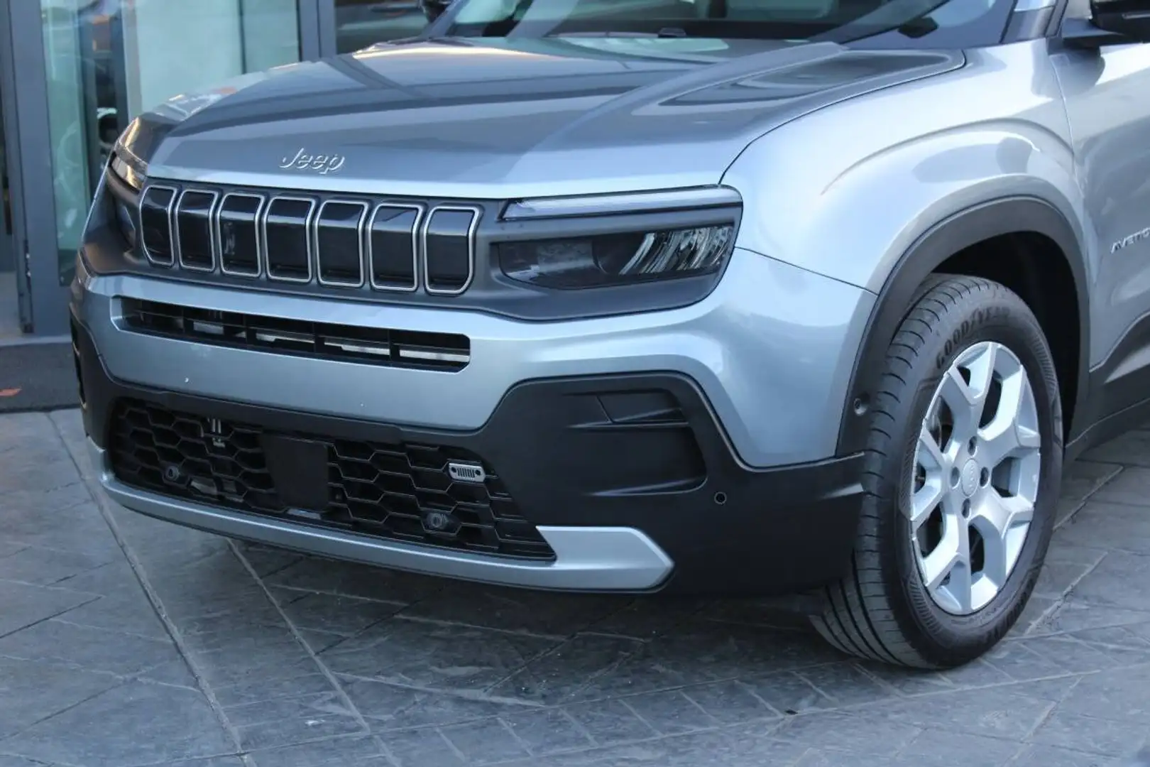 Jeep Avenger 1.2 t. Altitude fwd 100cv cln CarPlay Grigio - 2