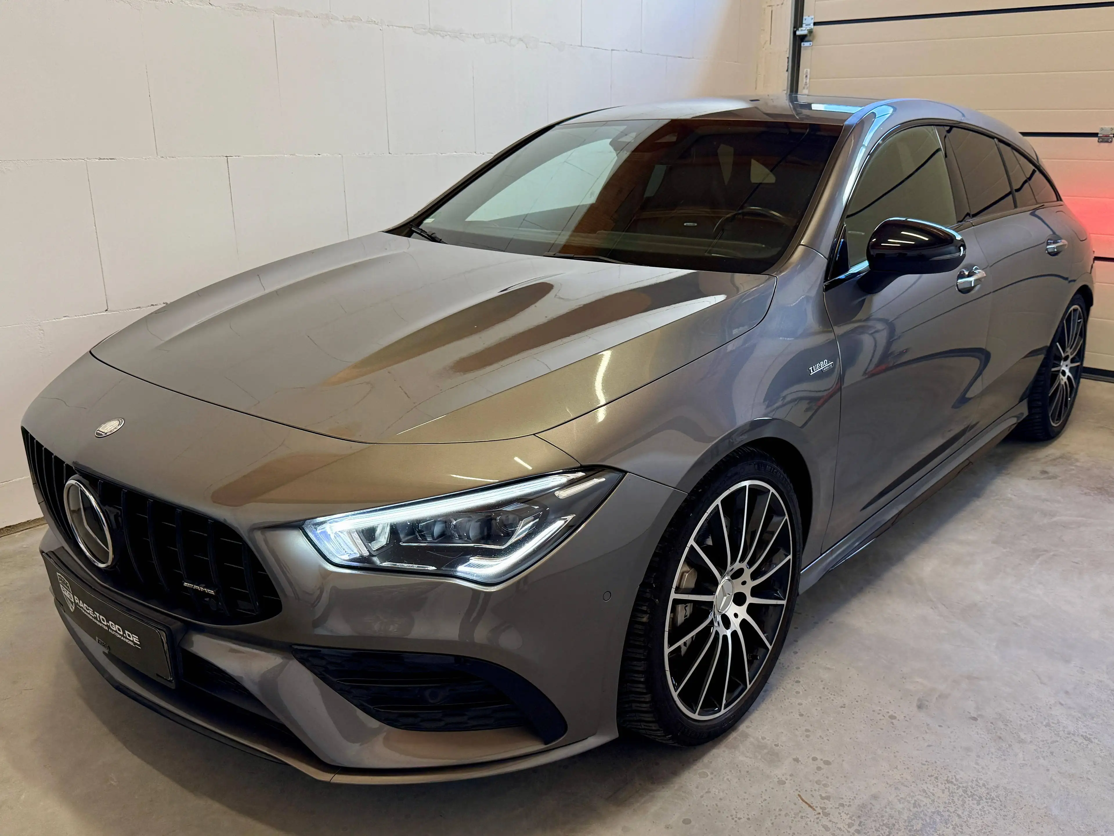 Mercedes-Benz CLA 35 AMG CLA 35 AMG 4Matic *Performance Sitze*Distronic*AHK*Multibeam* — photo 4