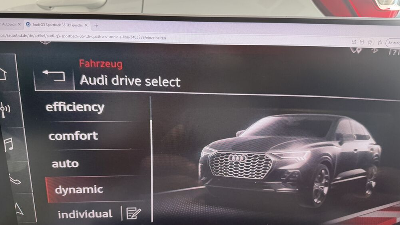 Audi Q3 35 TDI quattro S line — photo 13