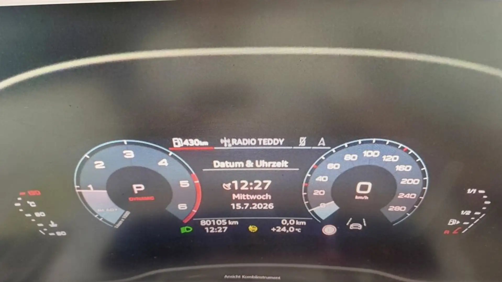 Audi Q3 35 TDI quattro S line Schwarz - 2