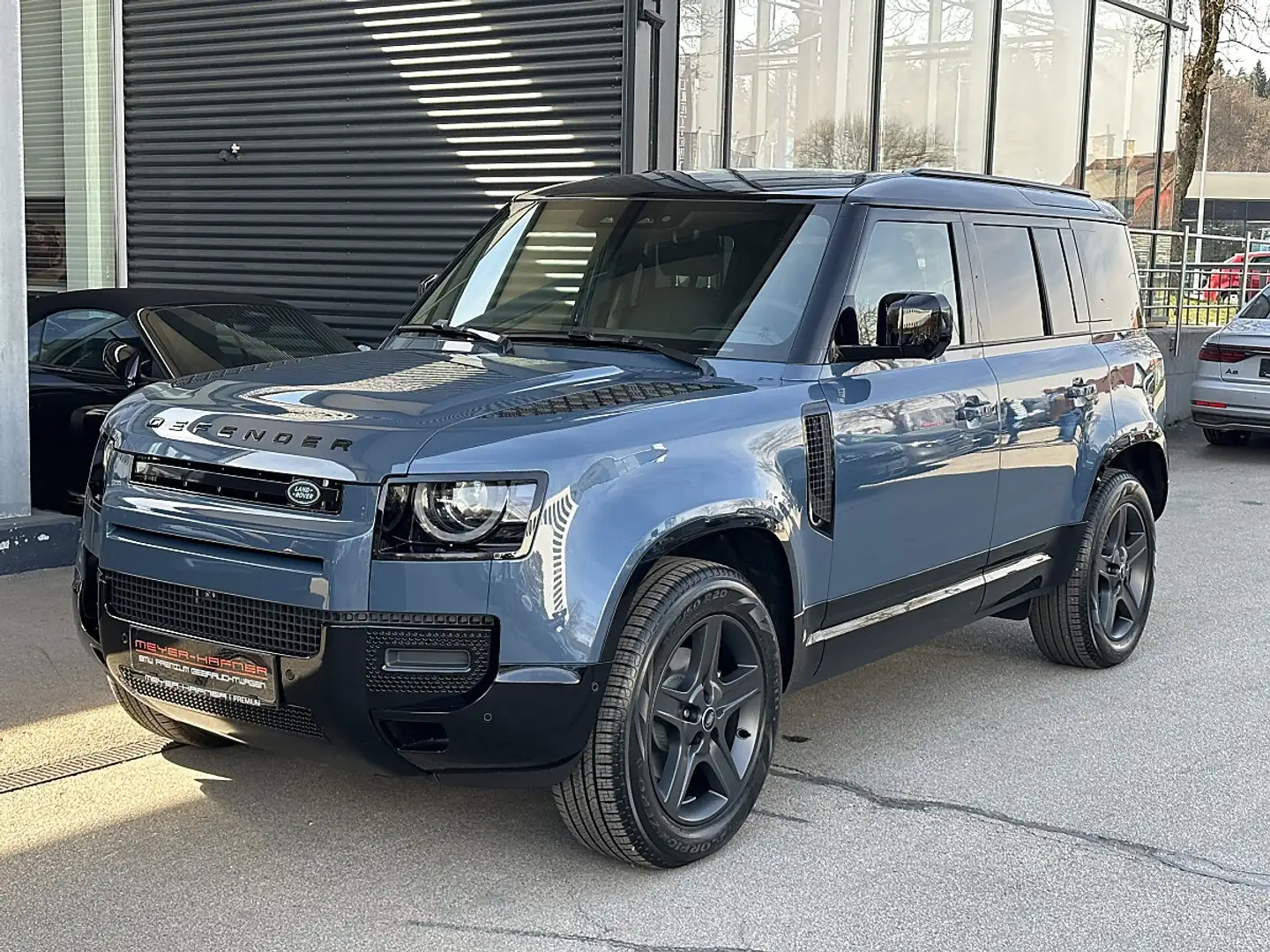 Land Rover Defender 110 D200 AWD X-Dynamic SE Aut. Blau - 1