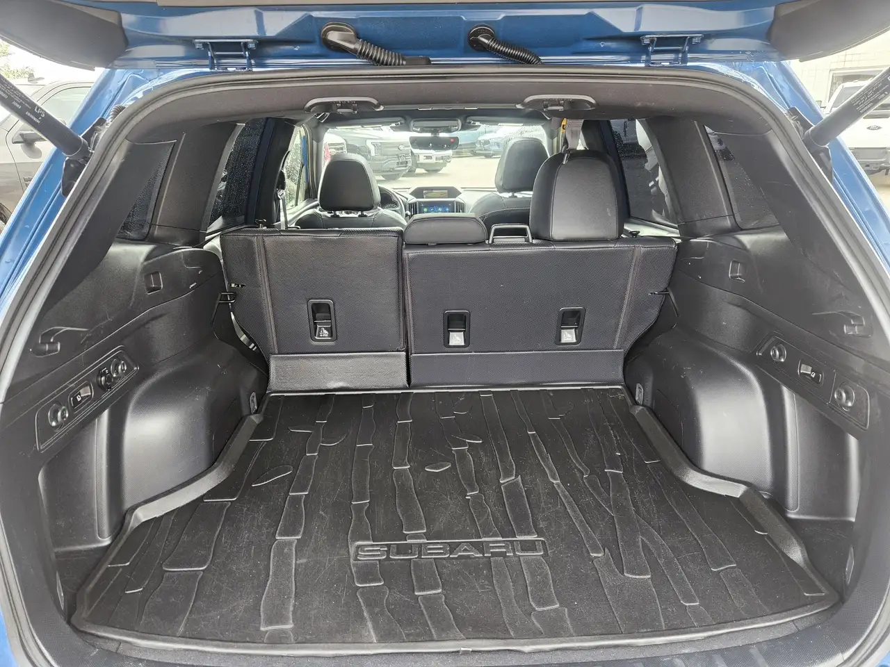 Subaru Forester снимка Subaru Forester