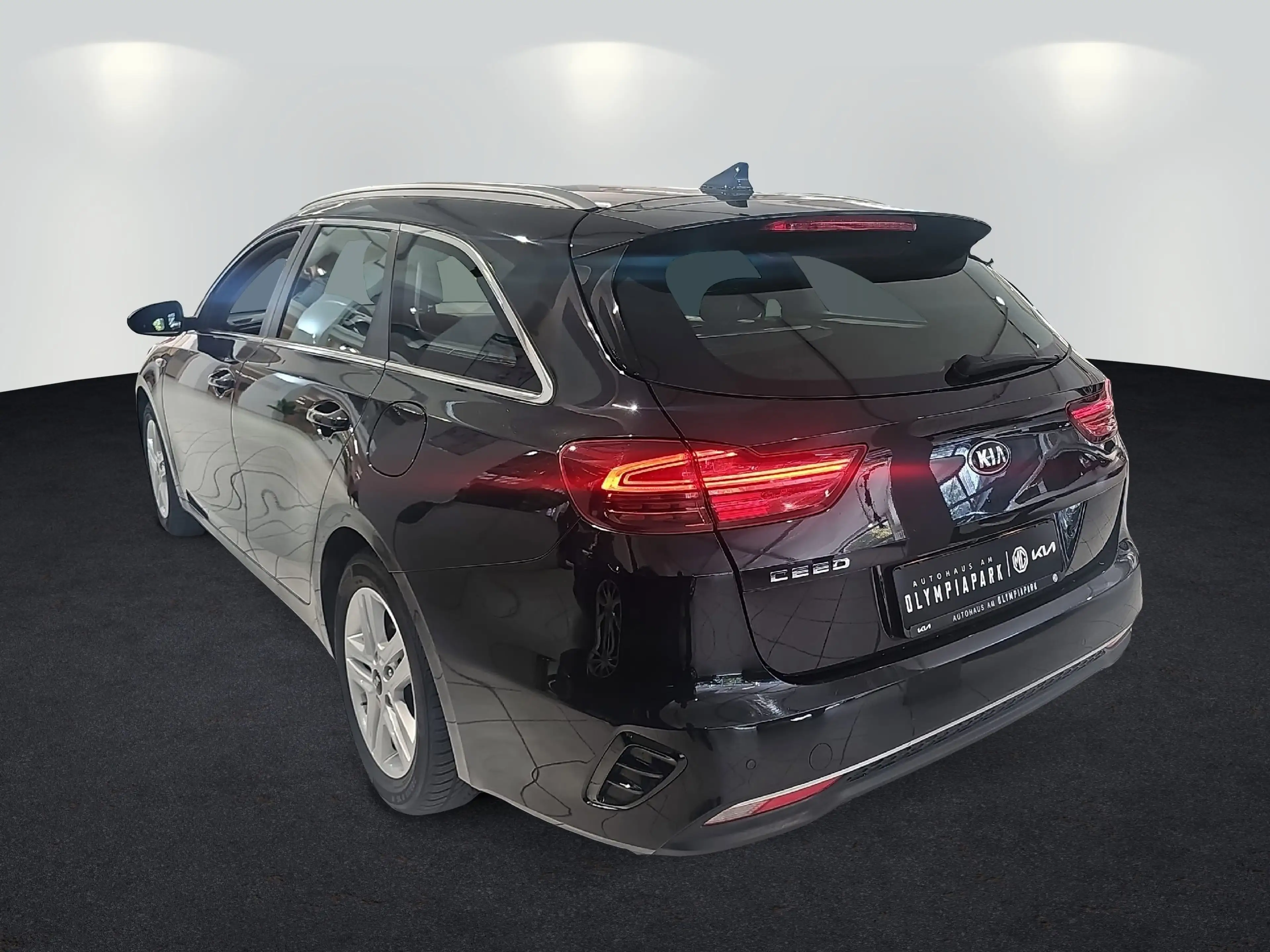 Kia Ceed SW / cee'd SW Ceed Sportswagon 1.4 T-GDI Vision Navi SHZ Kam. — photo 5