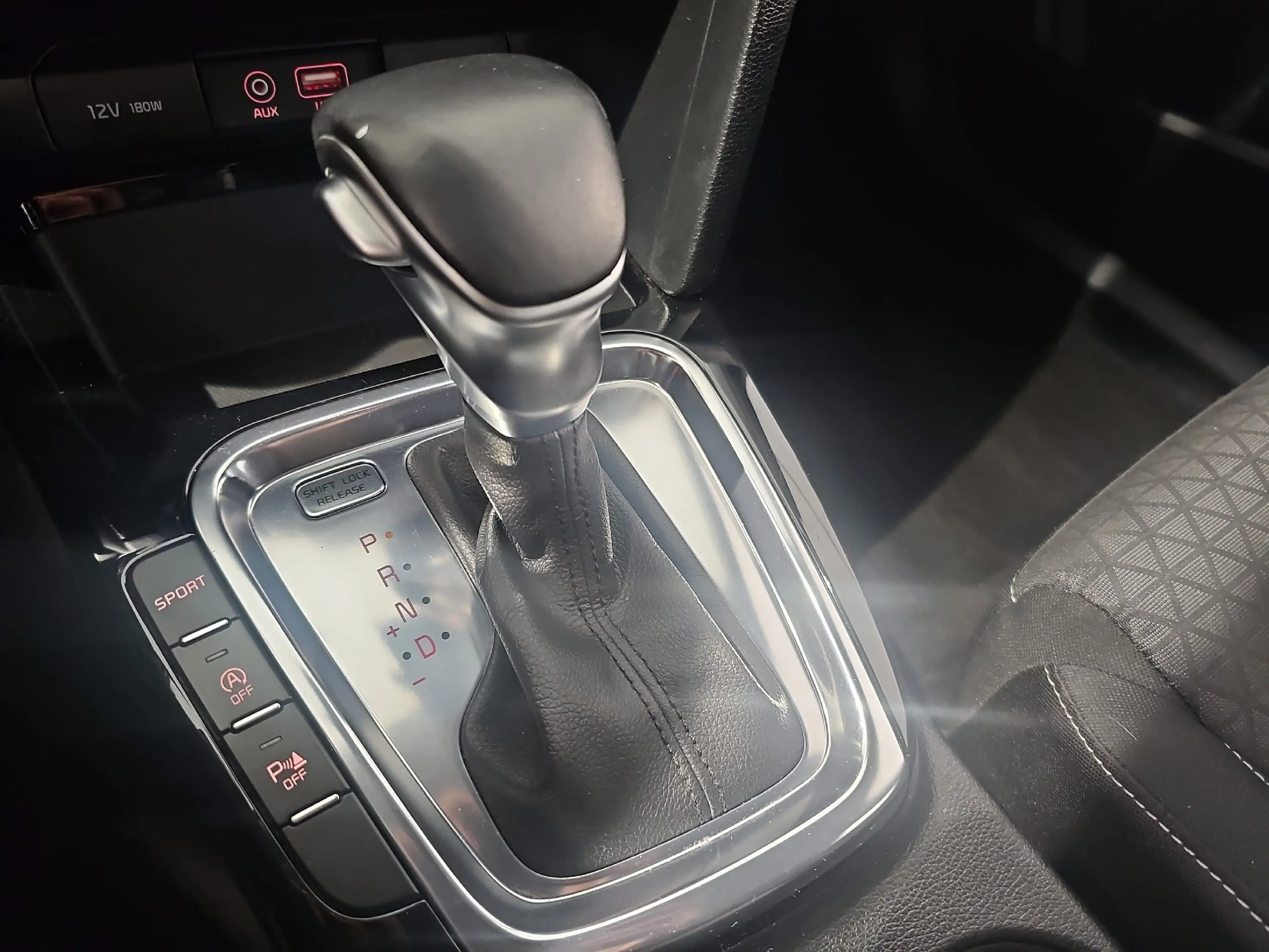 Kia Ceed SW / cee'd SW Ceed Sportswagon 1.4 T-GDI Vision Navi SHZ Kam. — photo 13