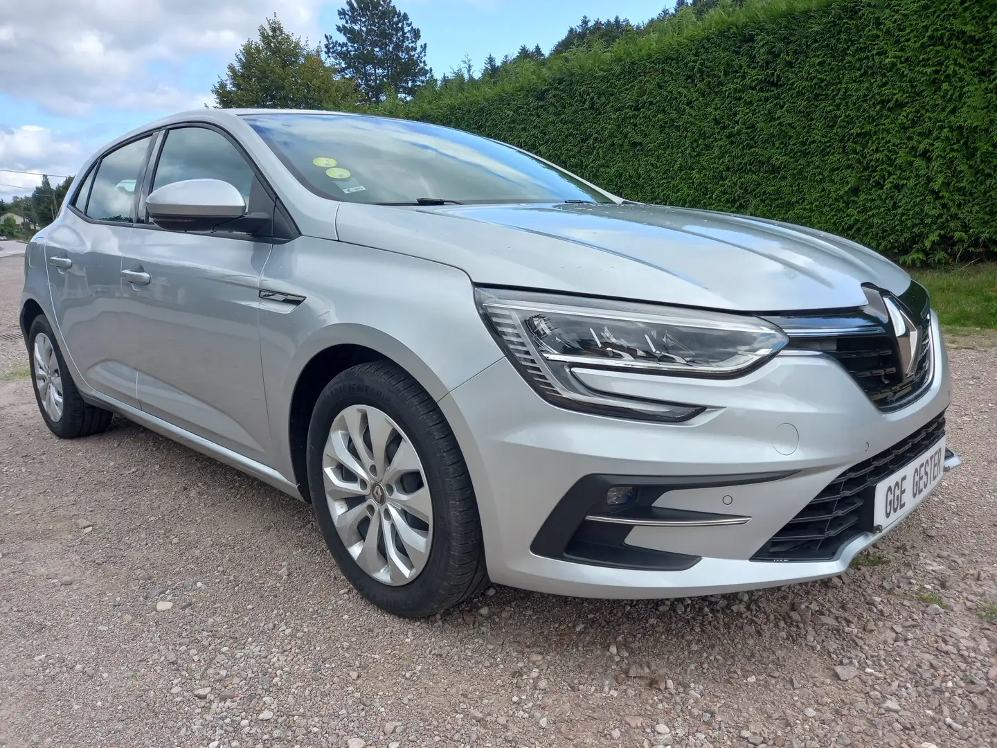 Renault Megane IV STE 1.5 DCI 115 AIR NAV GPS 2 PLACES 42330 KMS Grau - 1