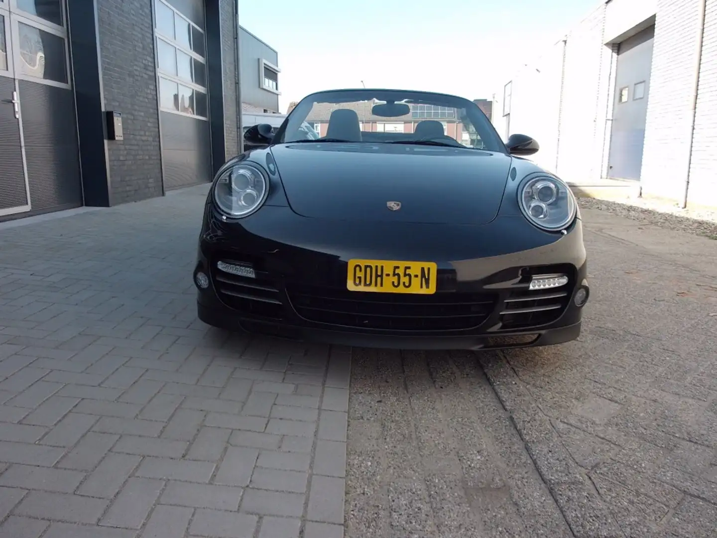 Porsche 997 Cabriolet 3.8 Turbo S (997 Series) Schwarz - 2