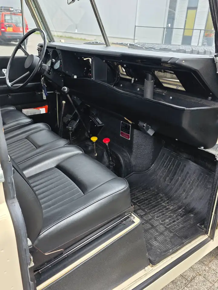 Land Rover Series III, foto 10