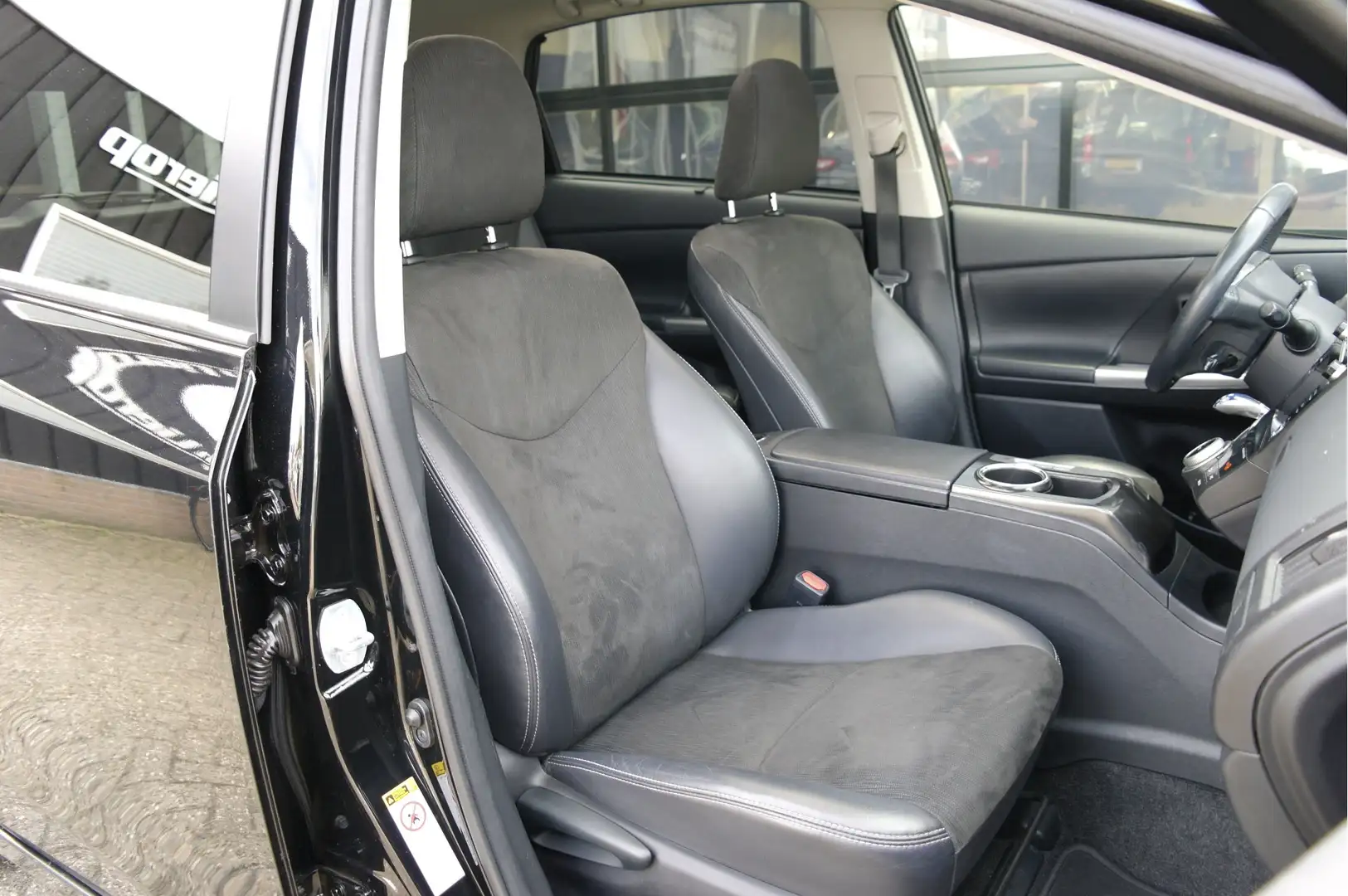 Toyota Prius+ 1.8 Active | Cruise Control | 7-Persoons | Navi | Negro - 2