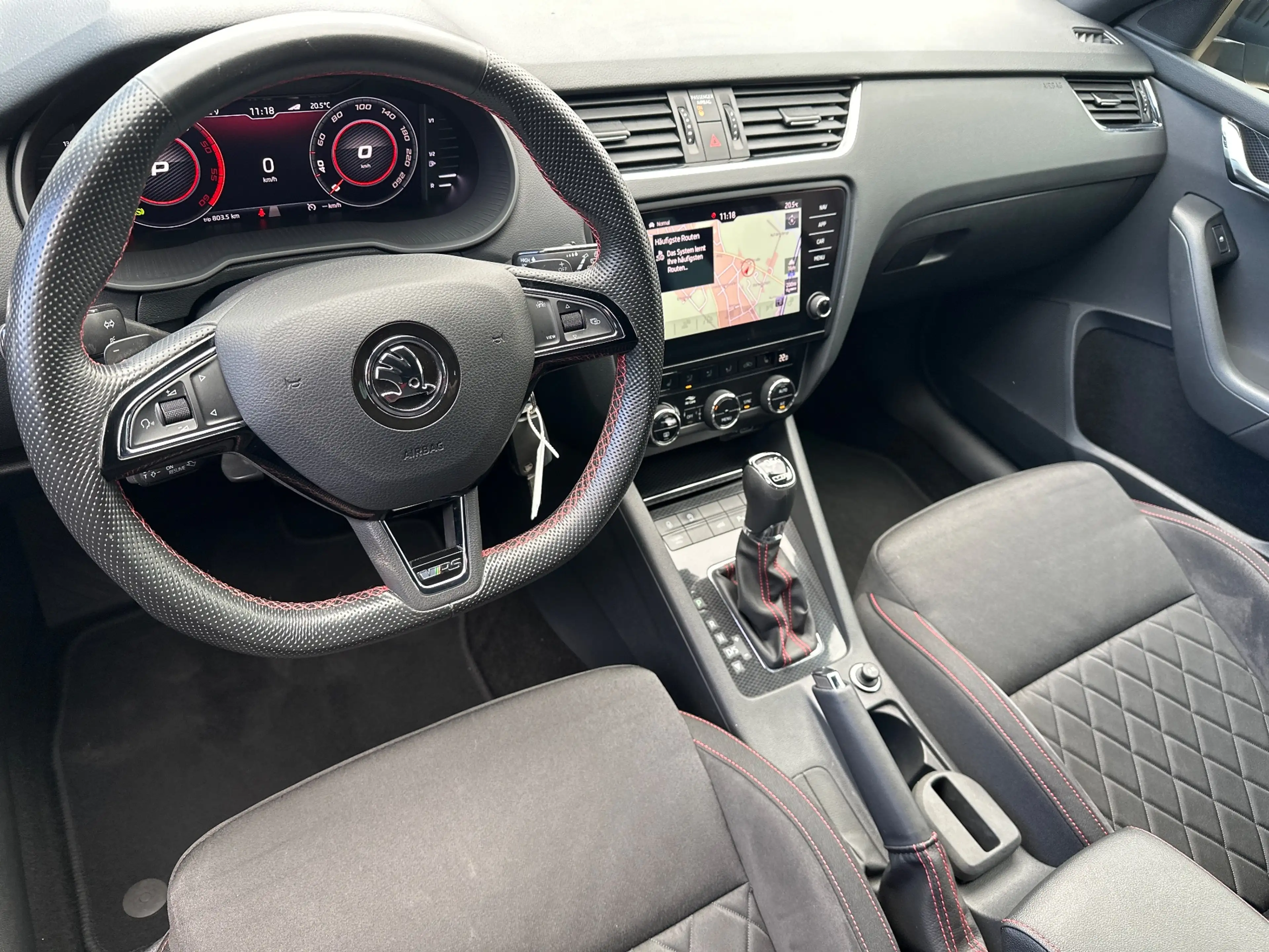 Skoda Octavia Combi 2.0 TDI 4x4 DSG RS NAV+LED+ACC+AHK+18ZOLL — photo 10
