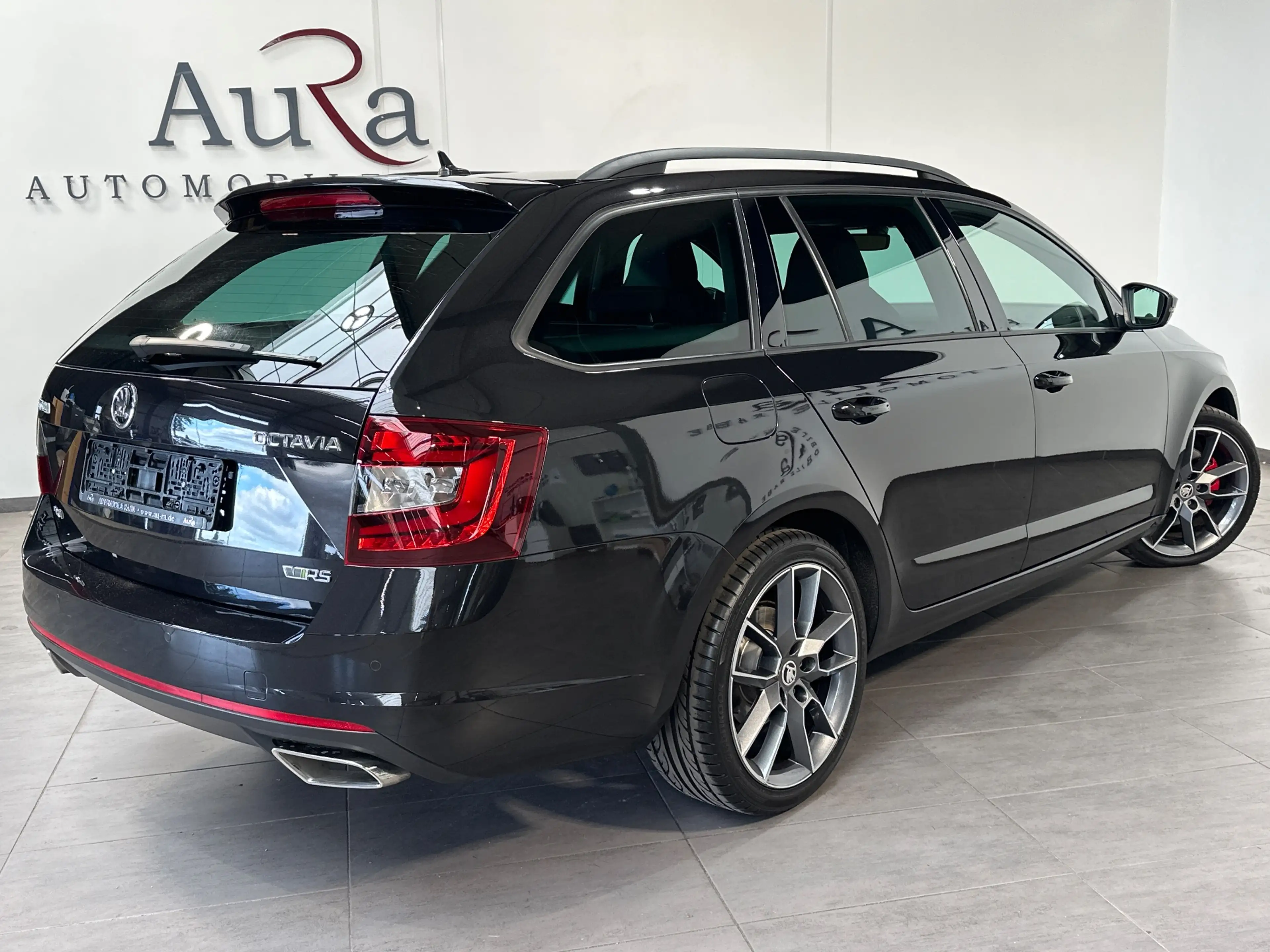 Skoda Octavia Combi 2.0 TDI 4x4 DSG RS NAV+LED+ACC+AHK+18ZOLL — photo 4