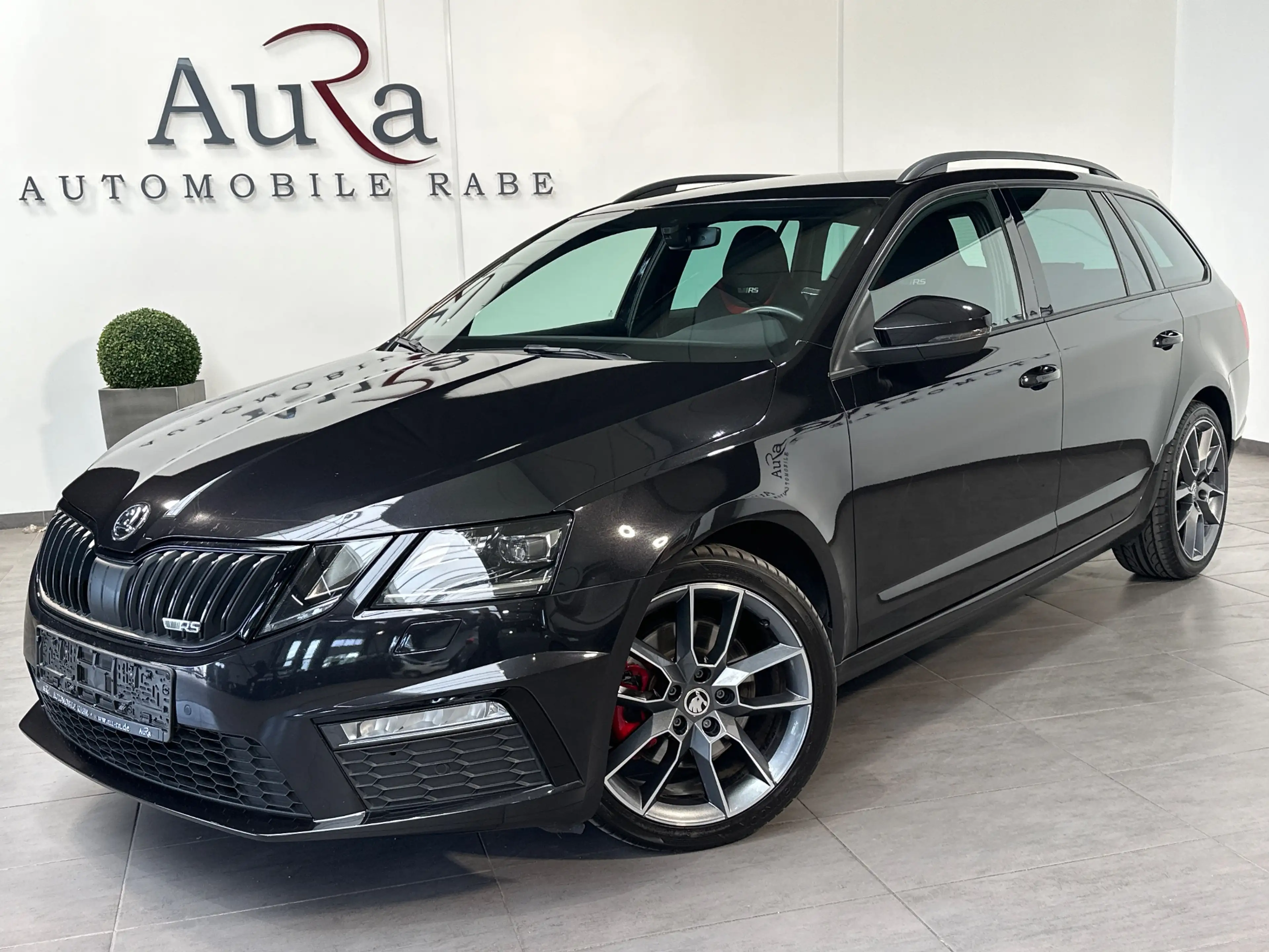 Skoda Octavia Combi 2.0 TDI 4x4 DSG RS NAV+LED+ACC+AHK+18ZOLL