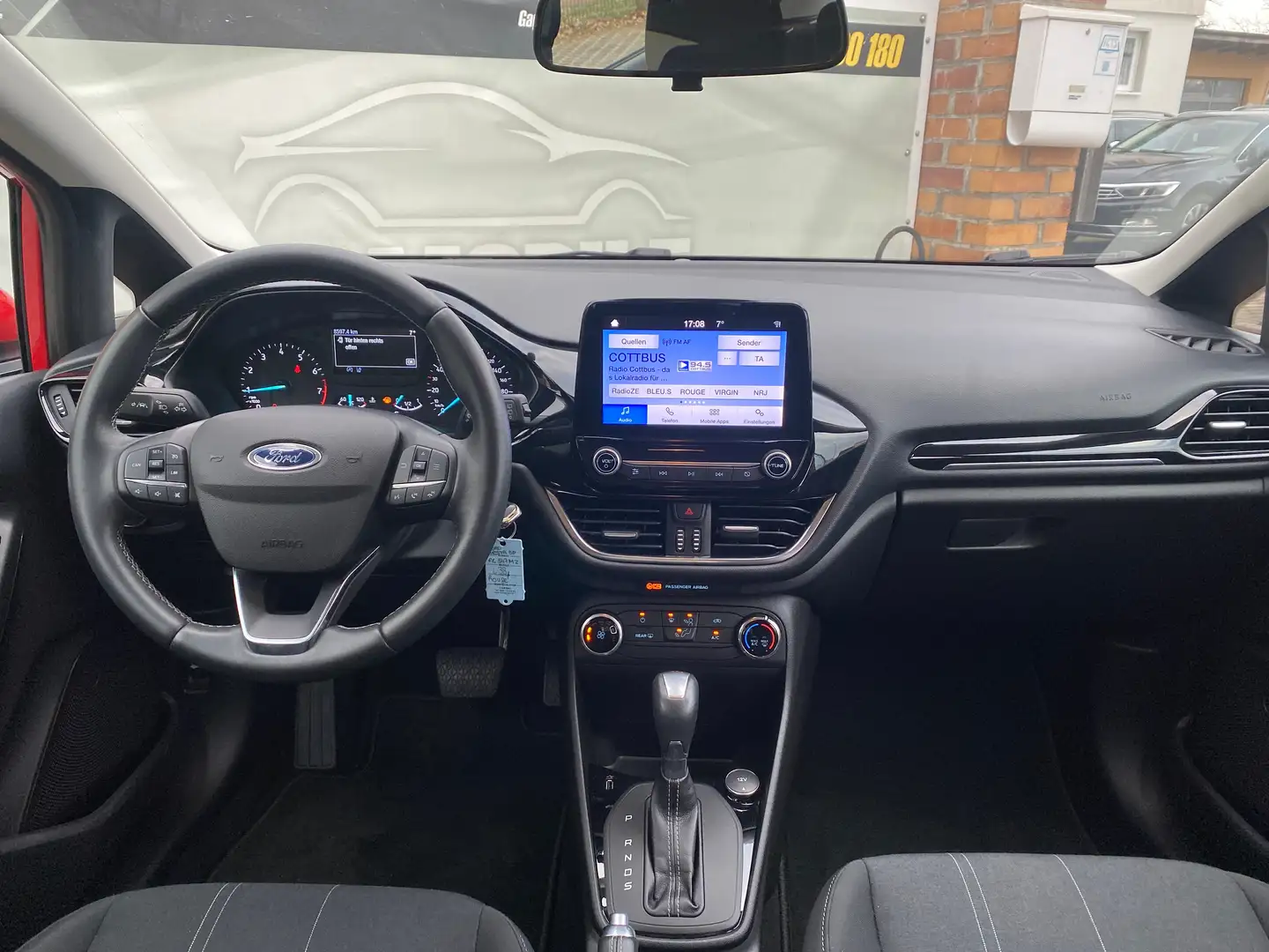 Ford Fiesta Cool  Automatik  nur  8711Km !!! Rot - 2