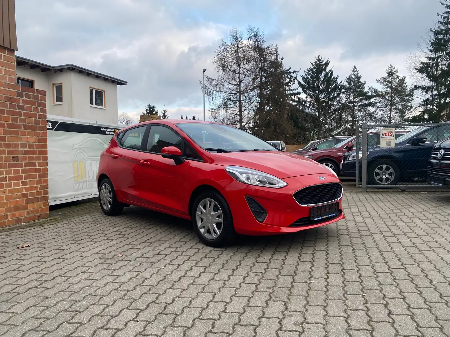 Ford Fiesta Cool  Automatik  nur  8711Km !!! Rot - 1