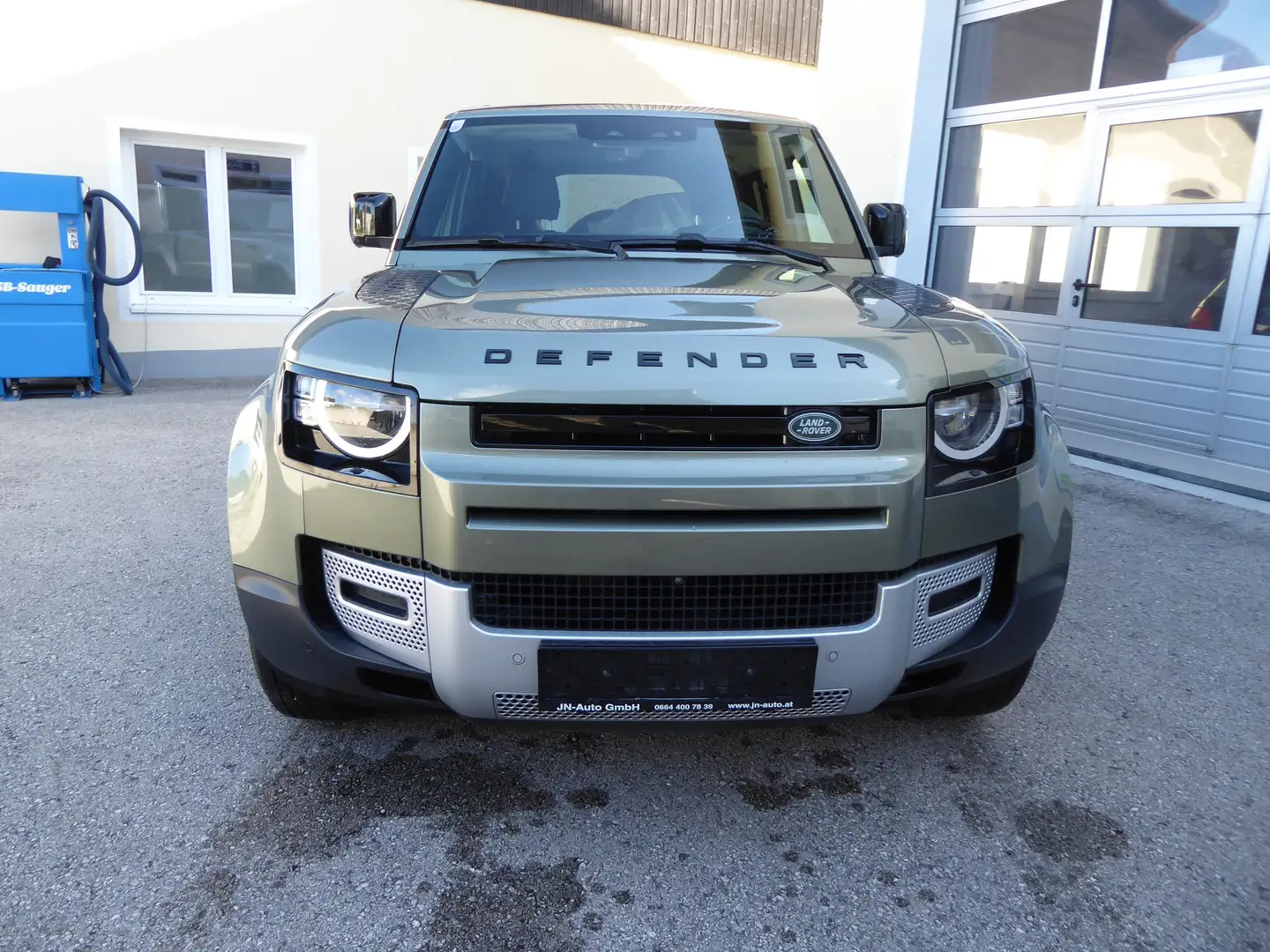 Land Rover Defender 110 D200 AWD S Aut. 200PS Diesel Verde - 2
