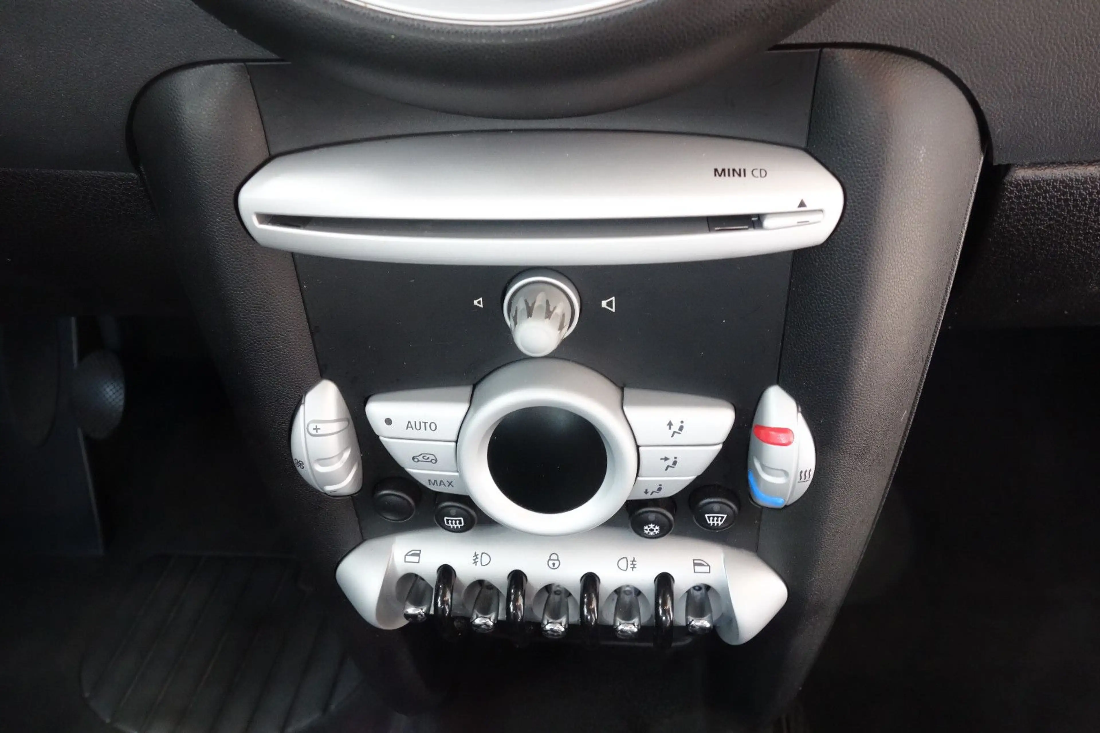 MINI Cooper D Mini Cooper D  TÜV Neu — photo 13
