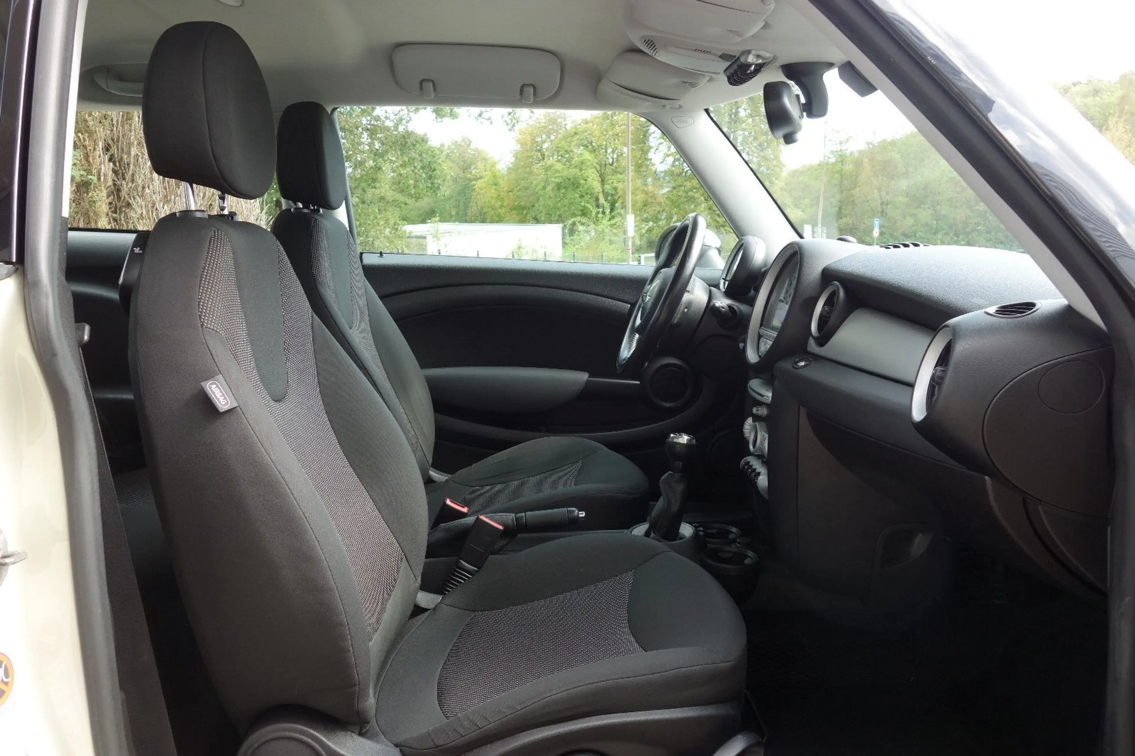 MINI Cooper D Mini Cooper D  TÜV Neu — photo 12