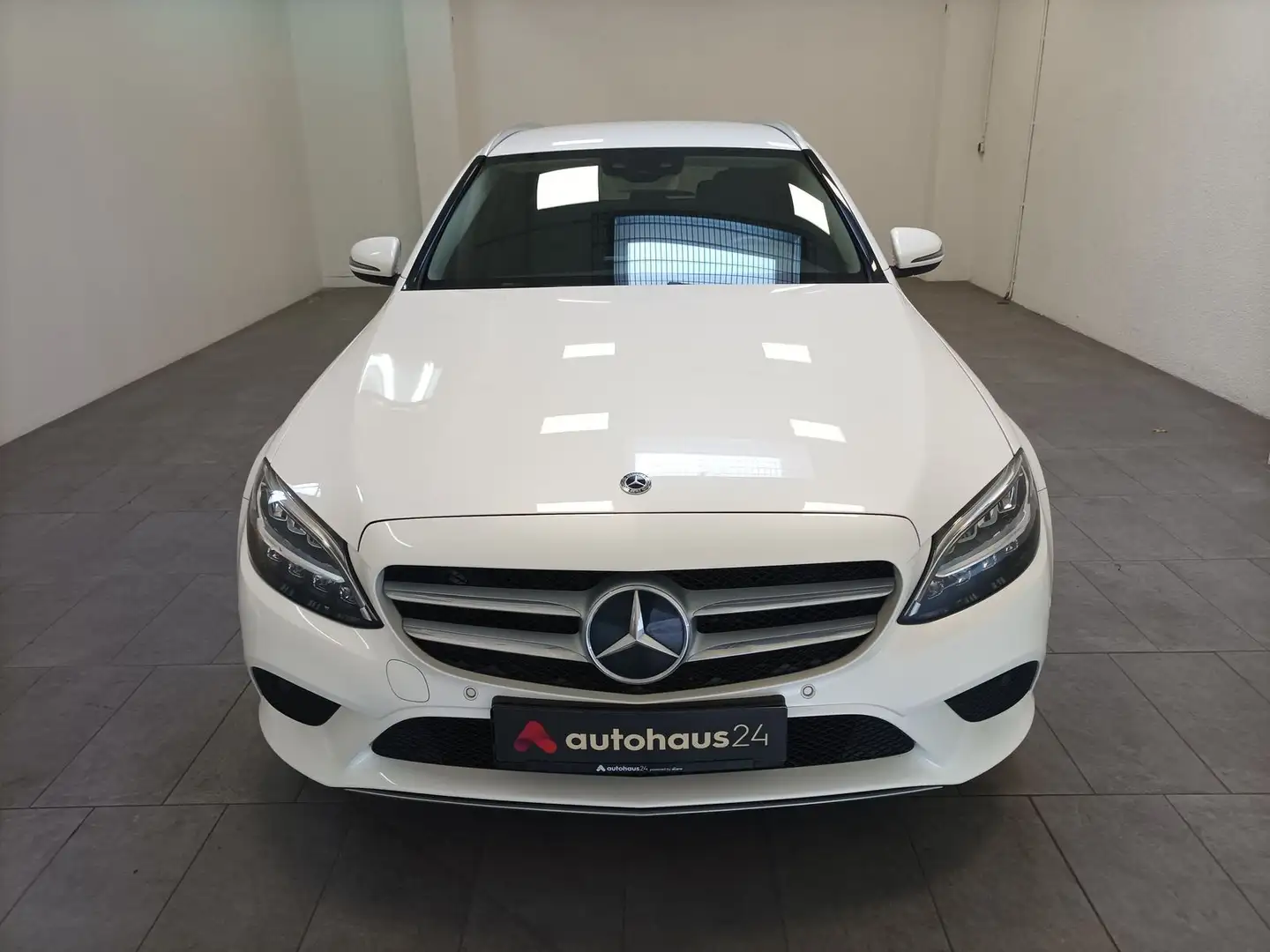 Mercedes-Benz C 300 e T  Avantgarde AHK|Navi|HUD|Burmester White - 2