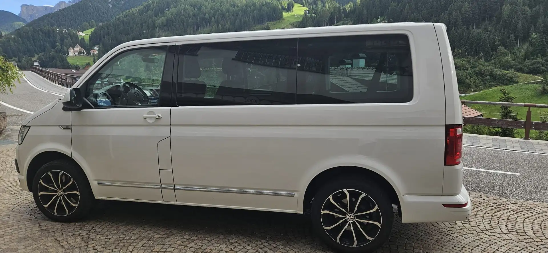 Volkswagen T6 Caravelle comfortline Bianco - 2