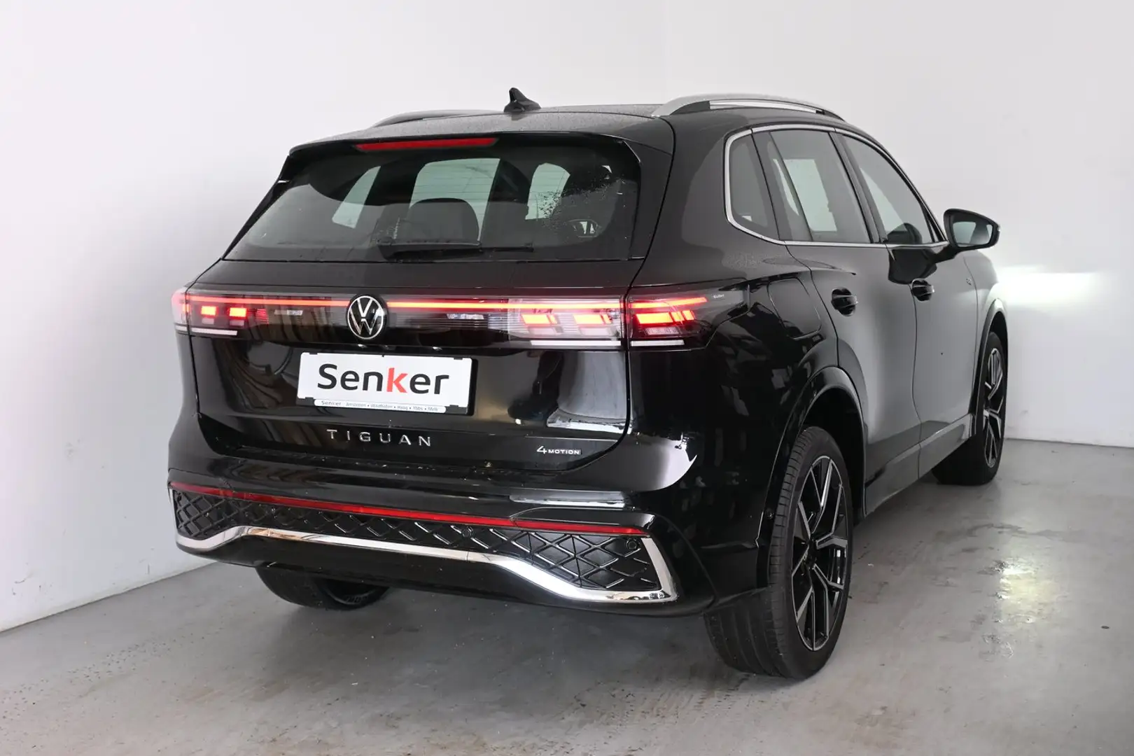 Volkswagen Tiguan Sport TDI 4MOTION DSG Noir - 2