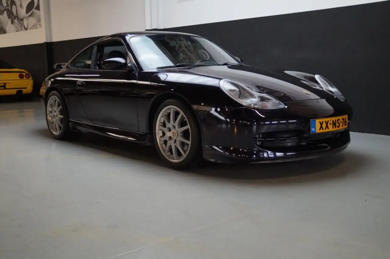 Porsche 996 Carrera 2 Coupe Dutch Limited Edition 1 of onl, foto 2
