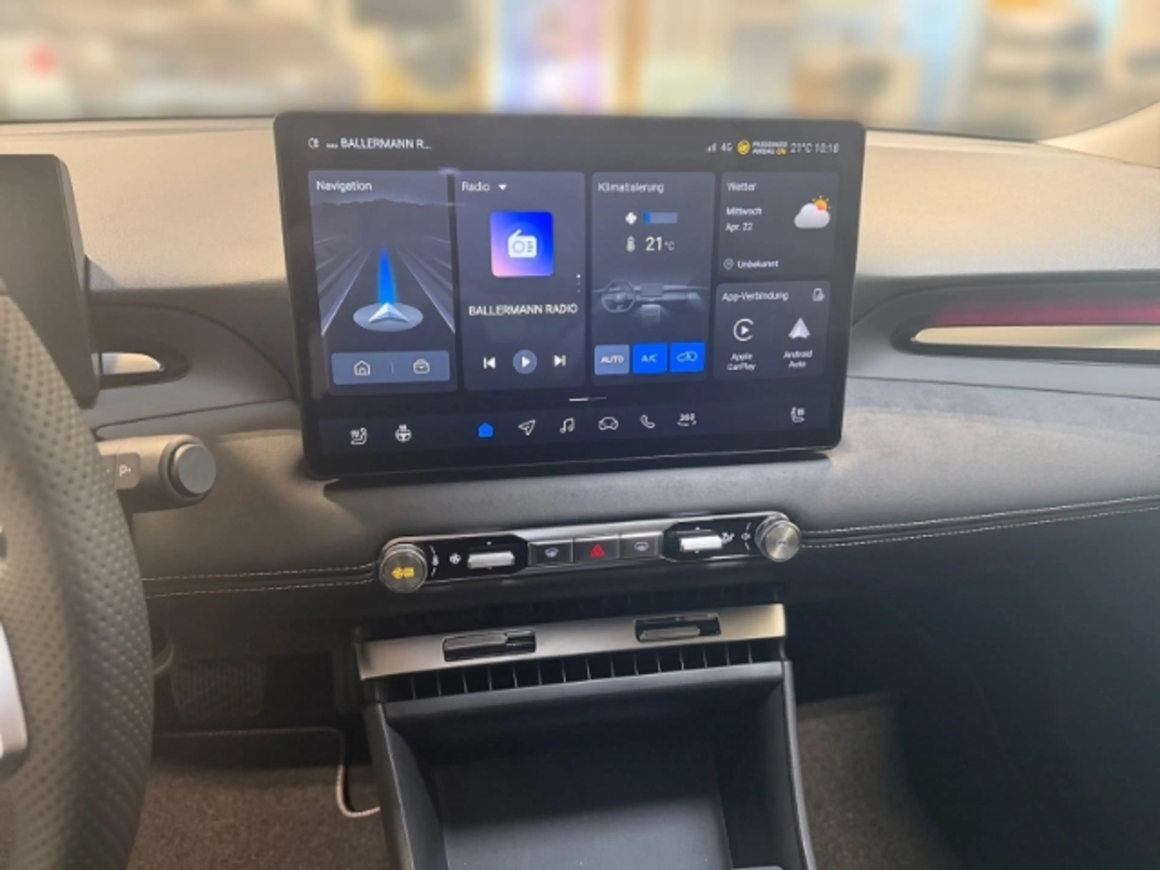 MG MG4 +Premium+ 54 kWh+Ambiente+Carplay+Acc — photo 10