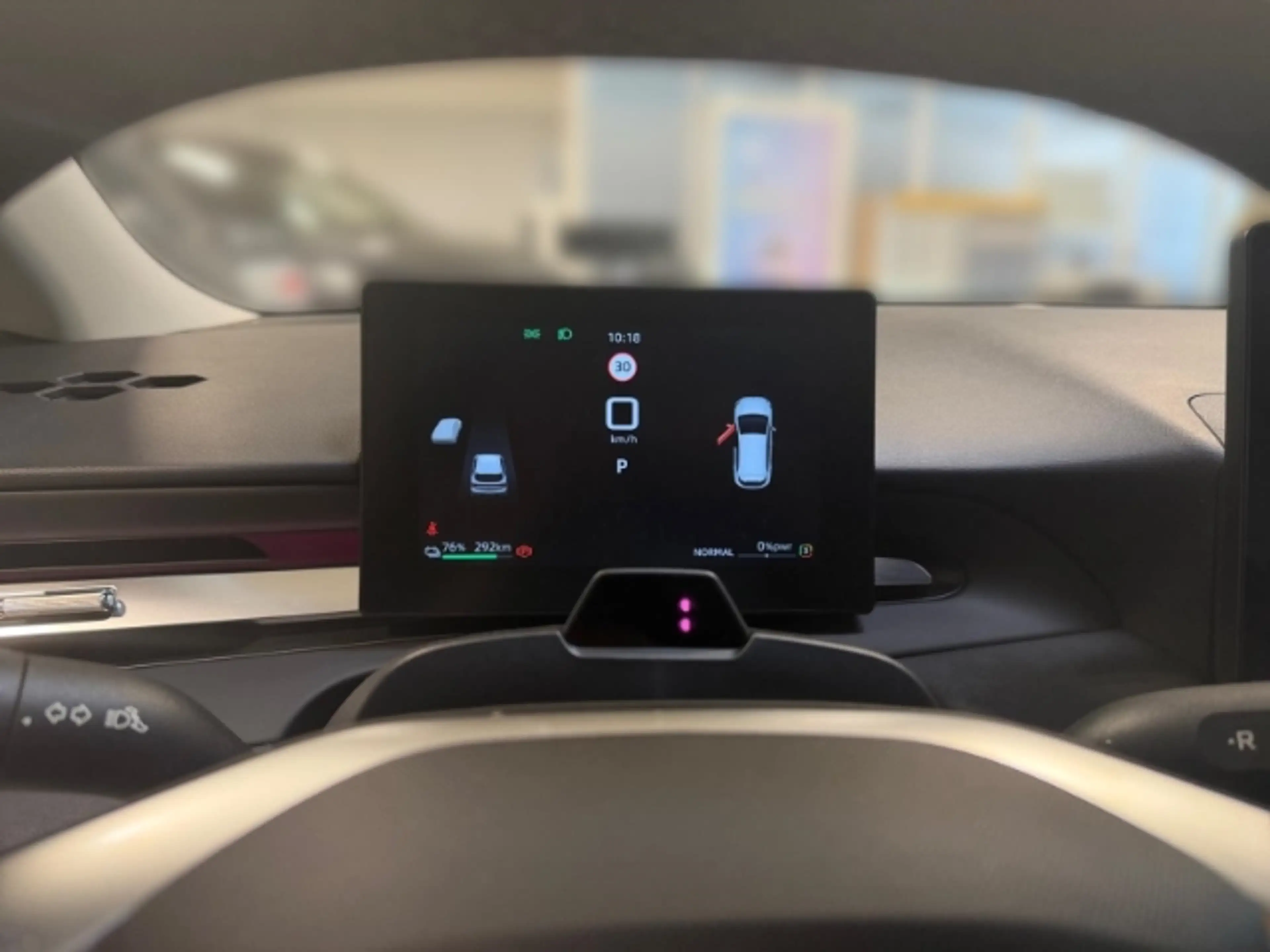 MG MG4 +Premium+ 54 kWh+Ambiente+Carplay+Acc — photo 9