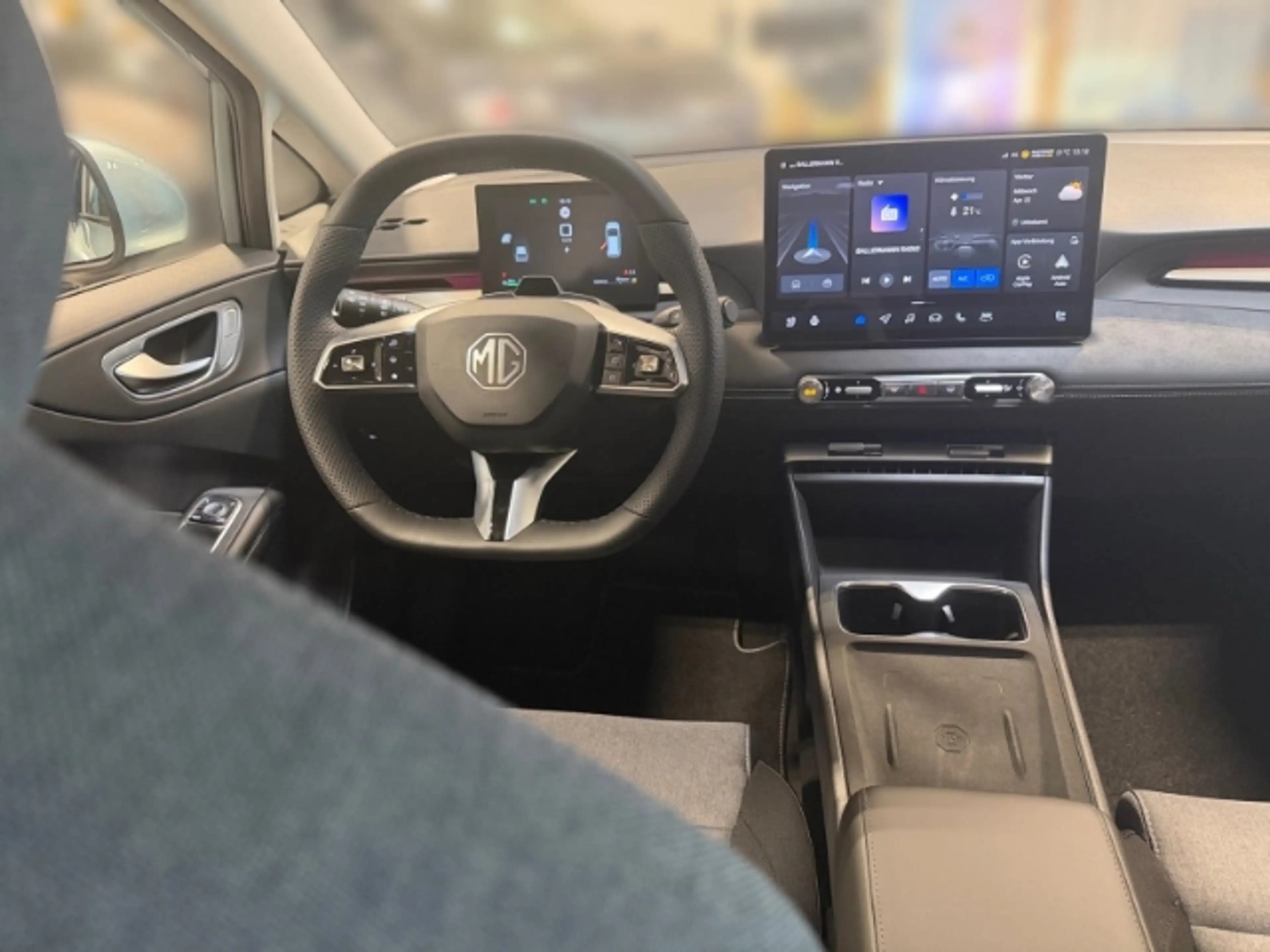 MG MG4 +Premium+ 54 kWh+Ambiente+Carplay+Acc — photo 11