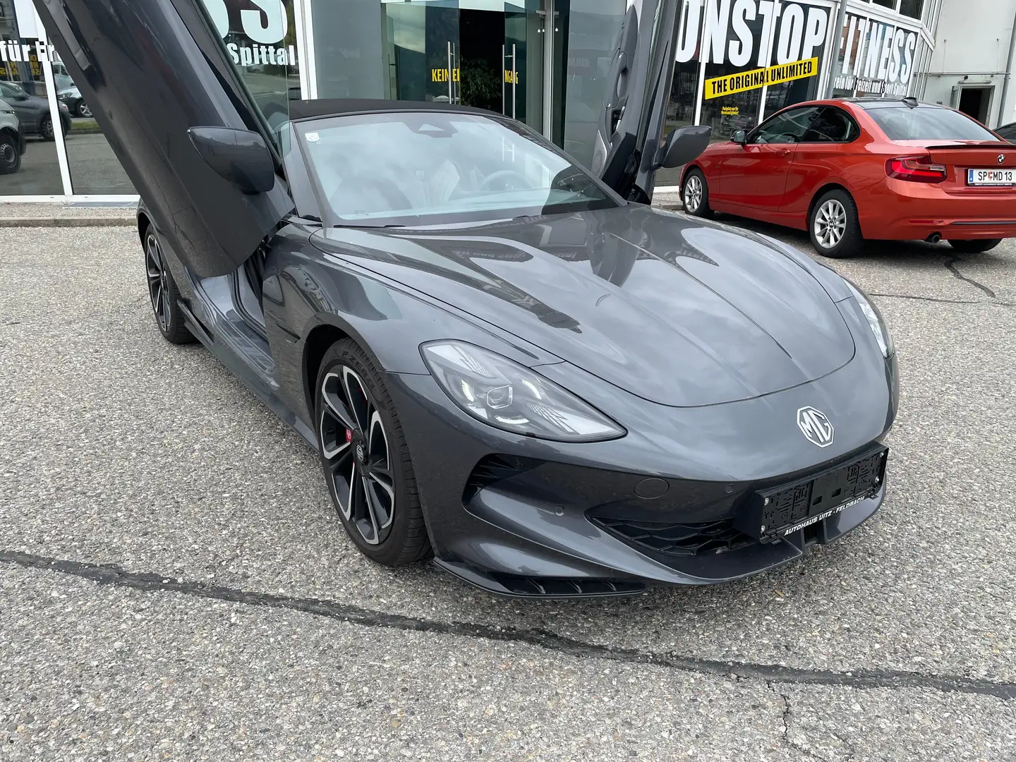 MG Cyberster GT Grau - 2