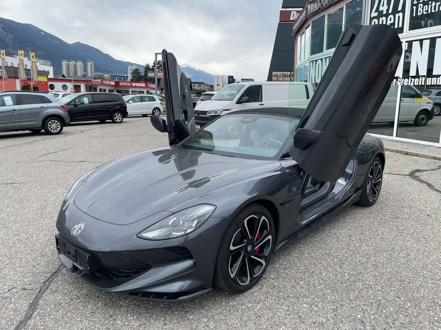 MG Cyberster GT Grau - 1