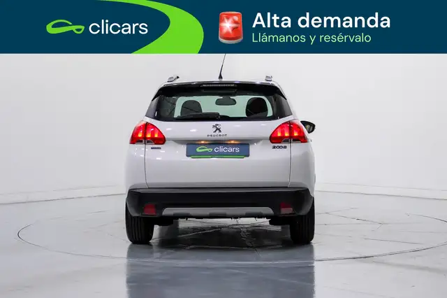 Peugeot 2008 view 4